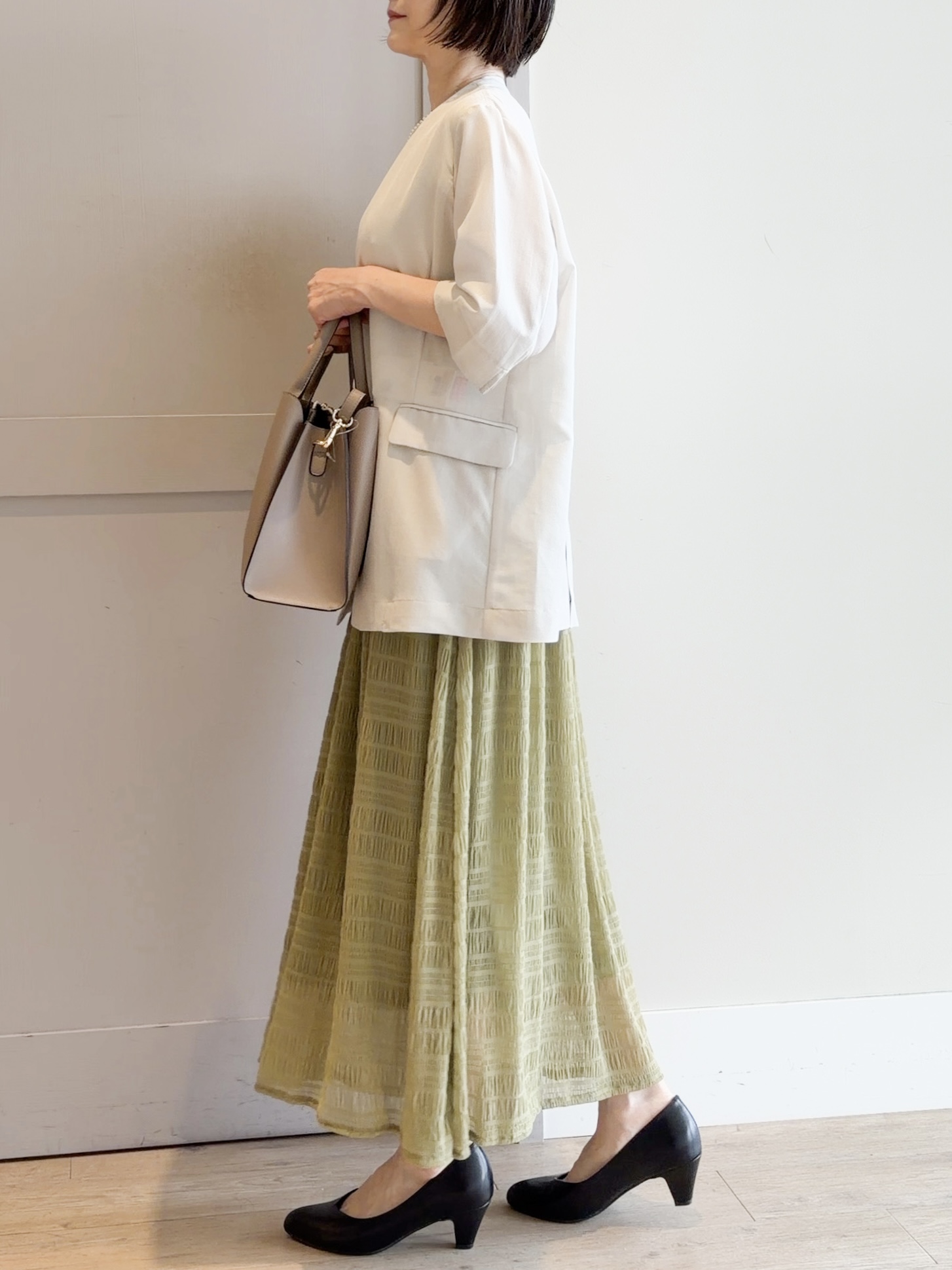 yamakoさんの「grove｜【洗濯機OK/ひんやり】軽く羽織れるハーフスリーブジャケット」を使ったコーディネート