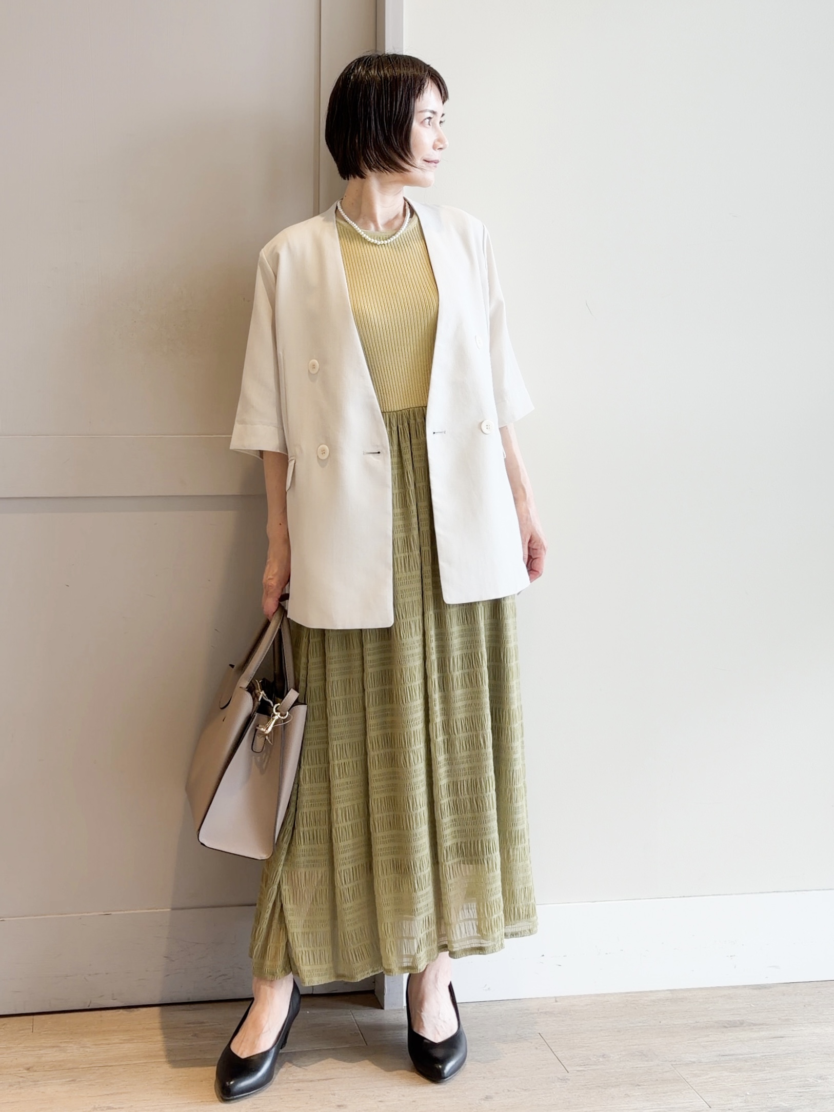 yamakoさんの「grove｜【洗濯機OK/ひんやり】軽く羽織れるハーフスリーブジャケット」を使ったコーディネート