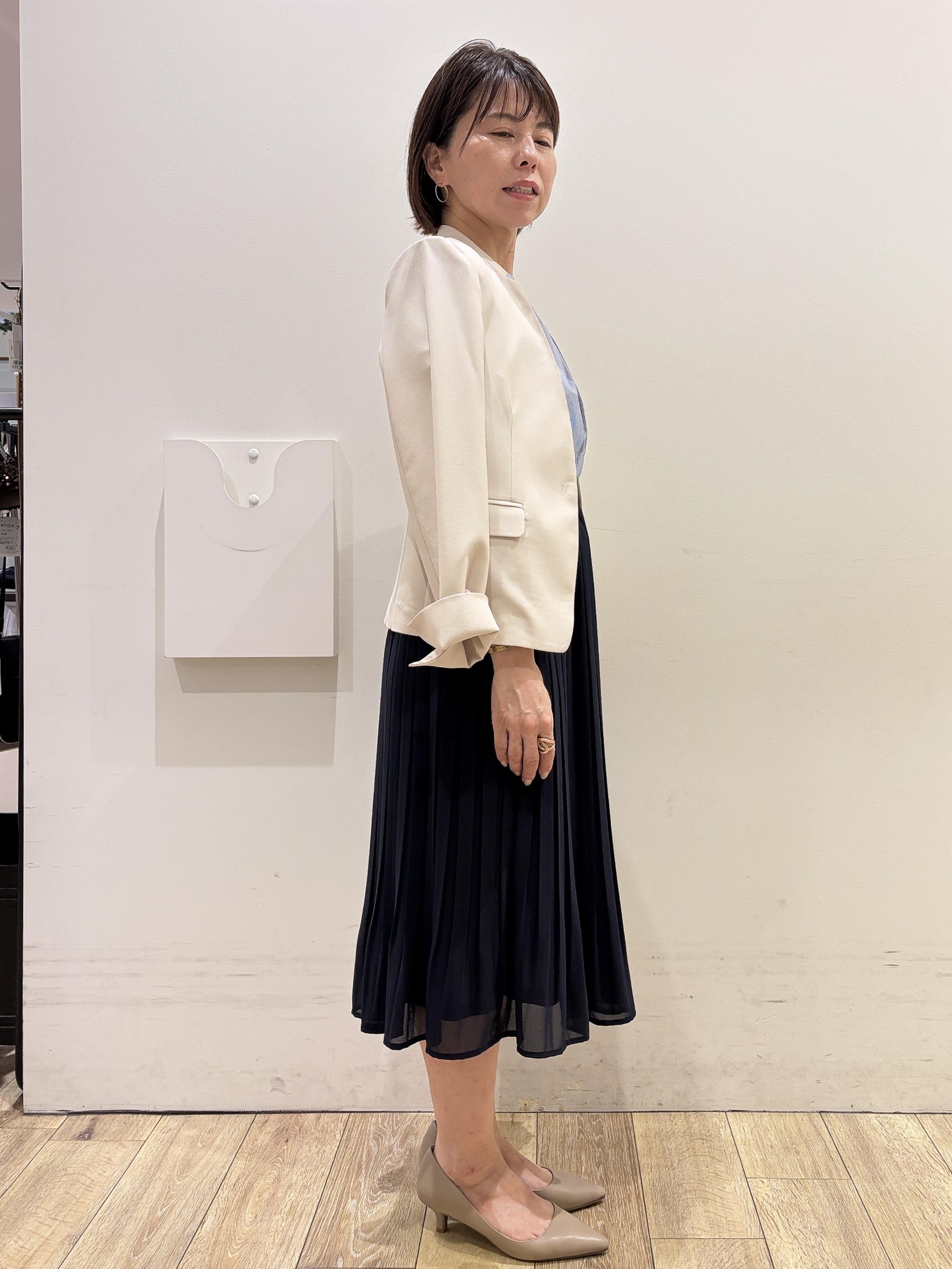 YUKOさんの「index｜【接触冷感／吸水速乾】ノーカラージャケット／セットアップ対応可《洗える／防シワ／ストレッチ》」を使ったコーディネート