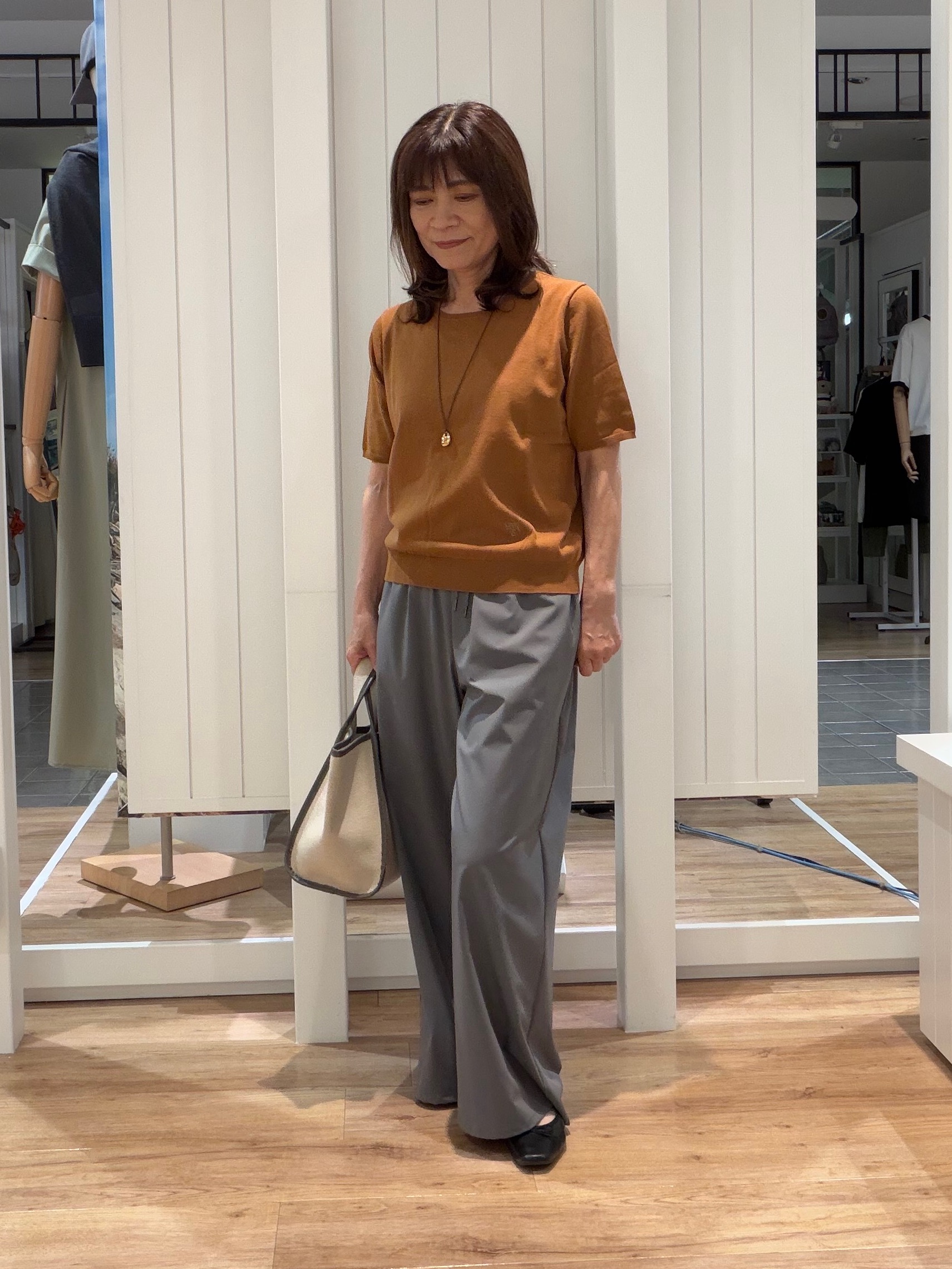Fujitaさんの「Dessin｜【9色展開/接触冷感/UVカット】ドライタッチサマーニットT」を使ったコーディネート