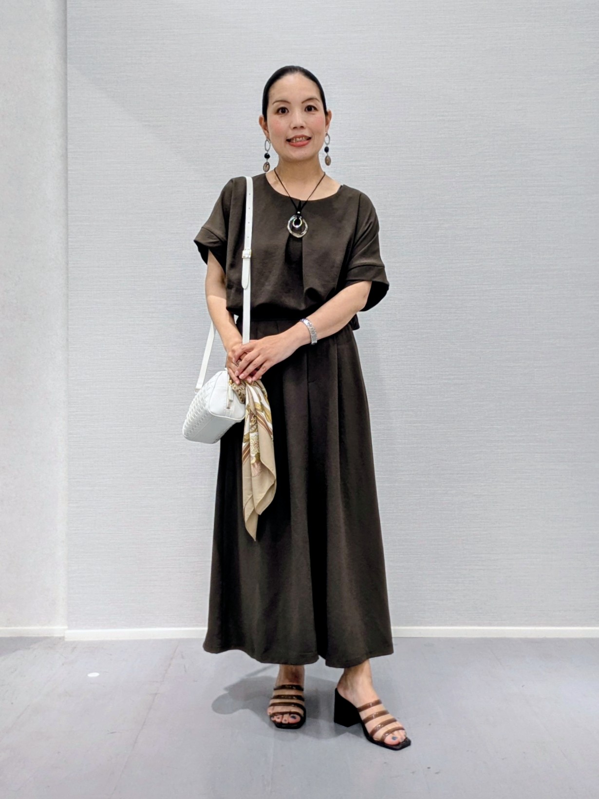 makkyさんの「UNTITLED｜【接触冷感】ドライタッチシャツ」を使ったコーディネート
