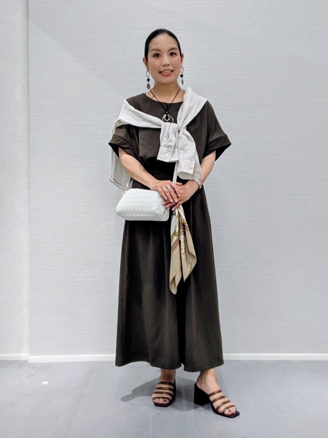 makkyさんの「UNTITLED｜【接触冷感】ドライタッチシャツ」を使ったコーディネート