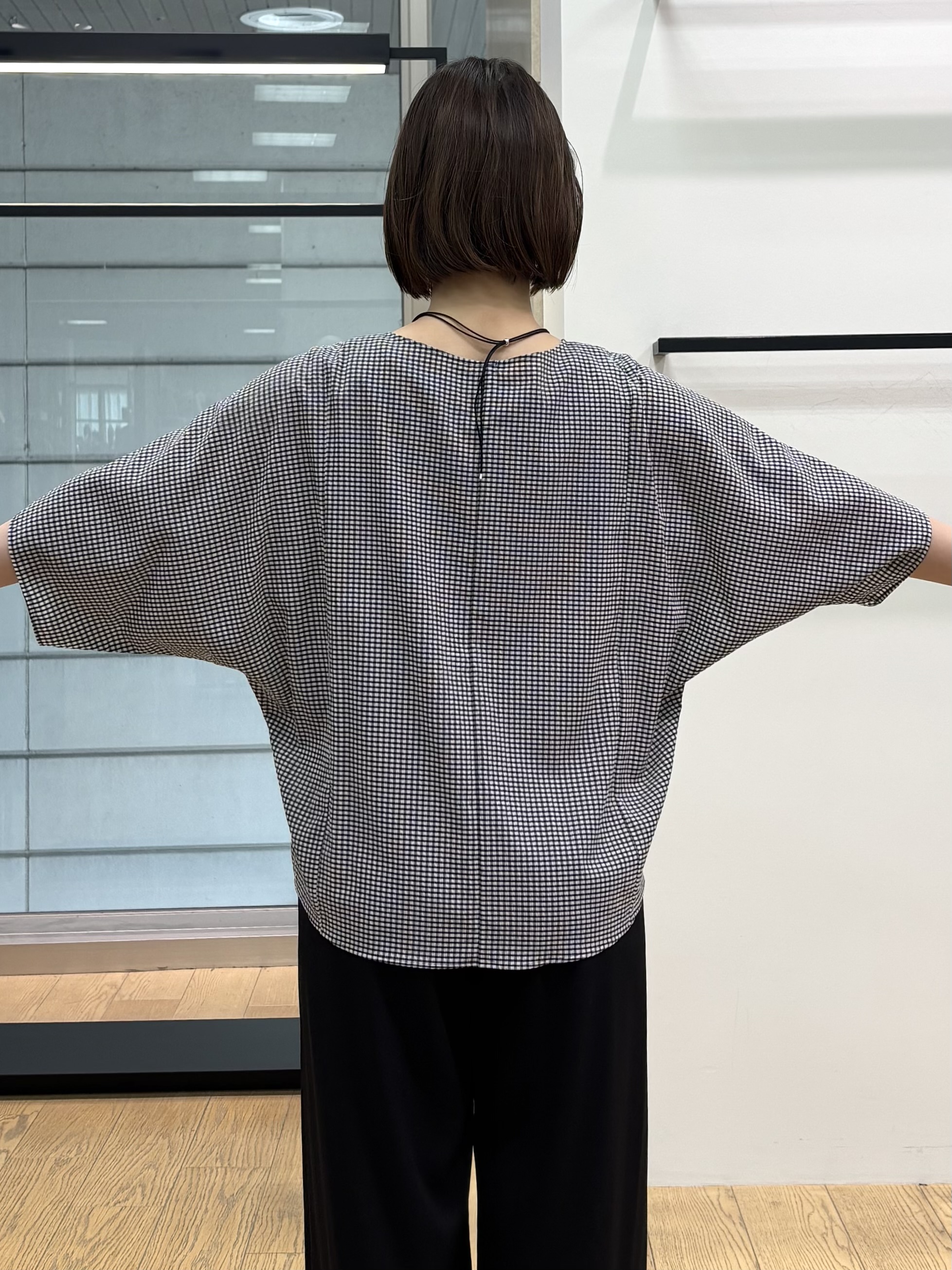 asamiさんの「INDIVI｜【体型カバー】サッカーチェックドルマントップス」を使ったコーディネート