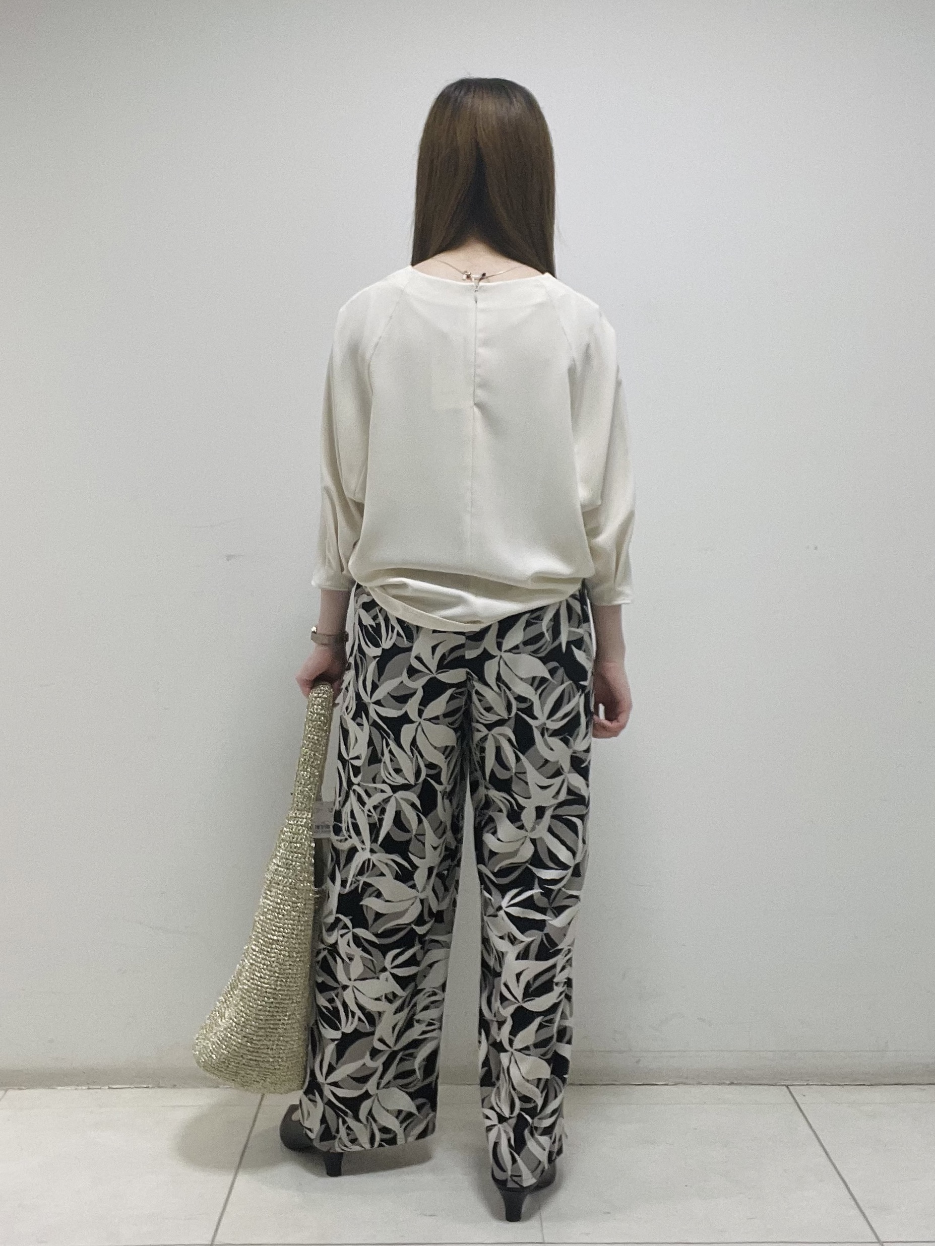 mさんの「INDIVI｜【接触冷感／透湿／着る日傘】ドルマントップス」を使ったコーディネート