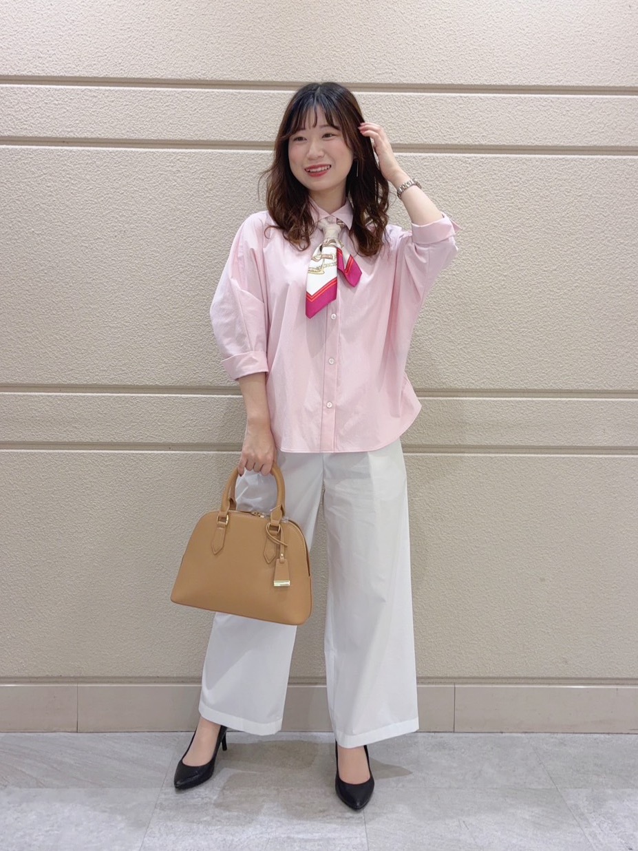 ユナさんの「UNTITLED｜【接触冷感/吸水速乾/UVカット】ドルマンスリーブシャツ」を使ったコーディネート