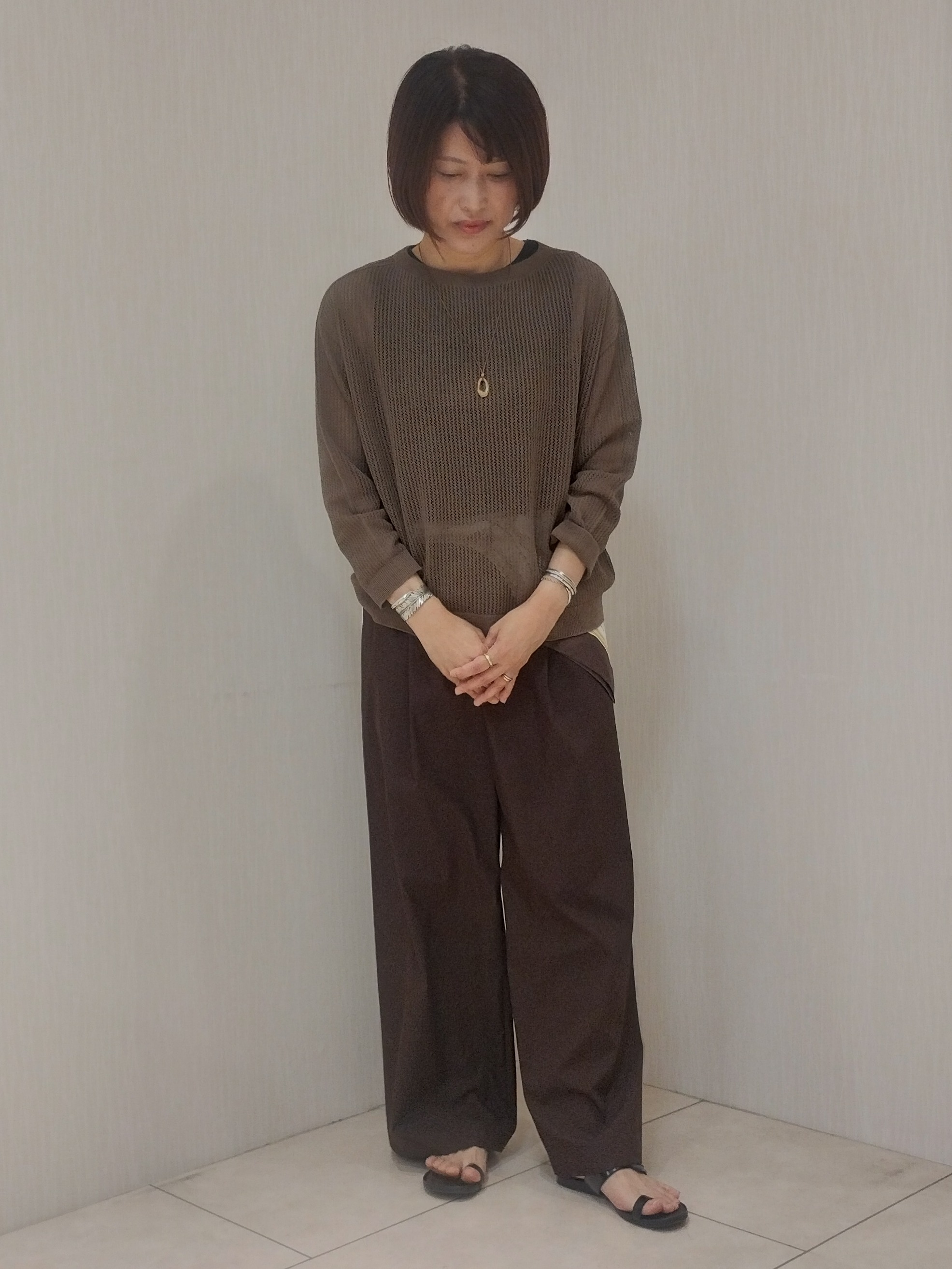 u&minus;macoさんの「UNTITLED｜◆シアーメッシュニット」を使ったコーディネート