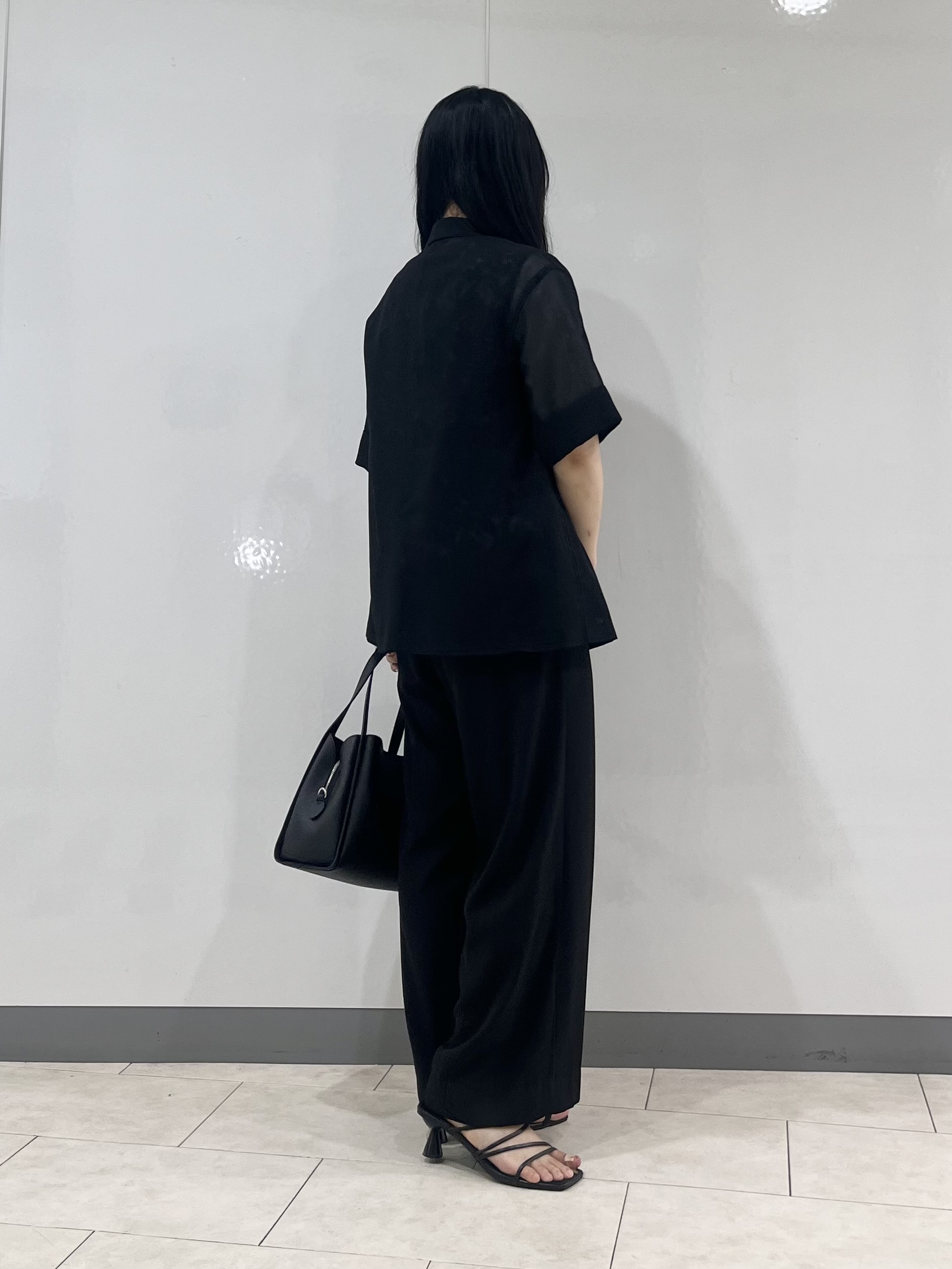 hasuさんの「INDIVI｜【洗える／メッシュ素材／SETUP可能】半袖シアージャケット」を使ったコーディネート