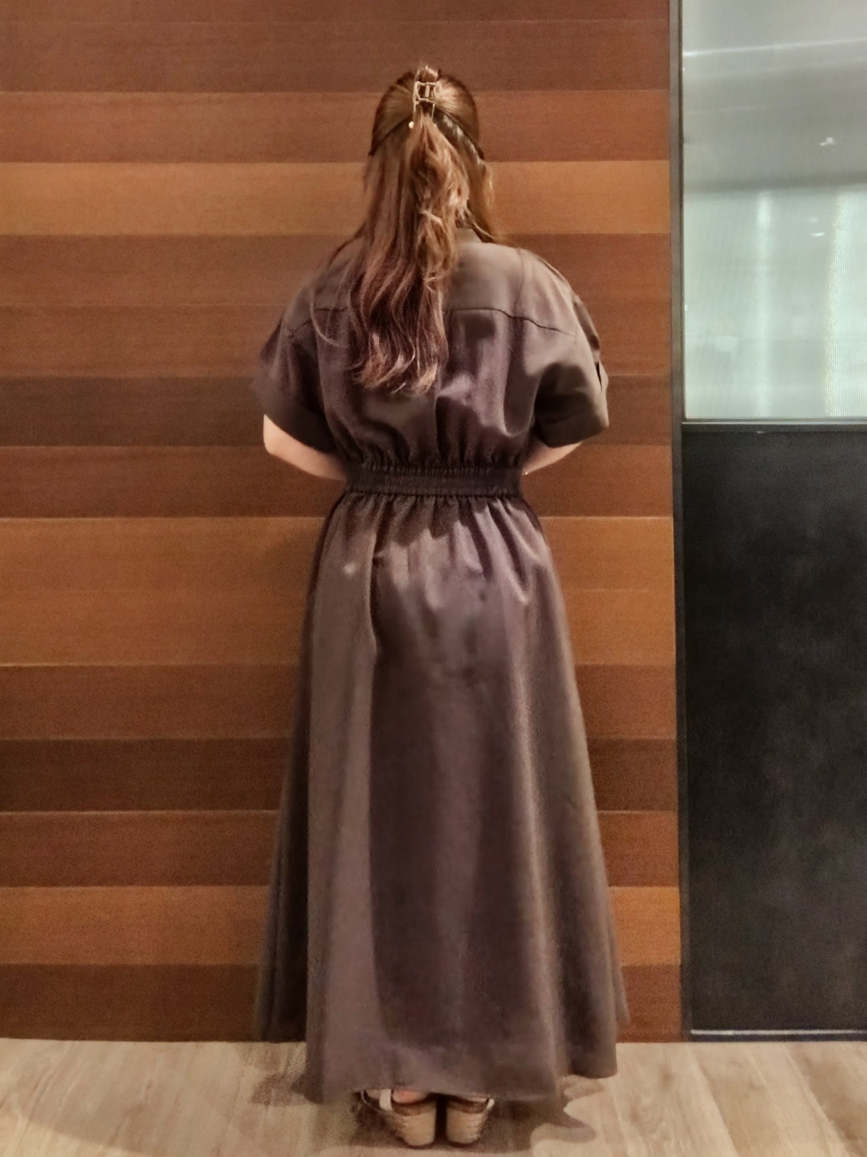 うっちーさんの「OPAQUE.CLIP｜【接触冷感／吸水速乾】リネンライク シャツワンピース《洗濯機OK》」を使ったコーディネート