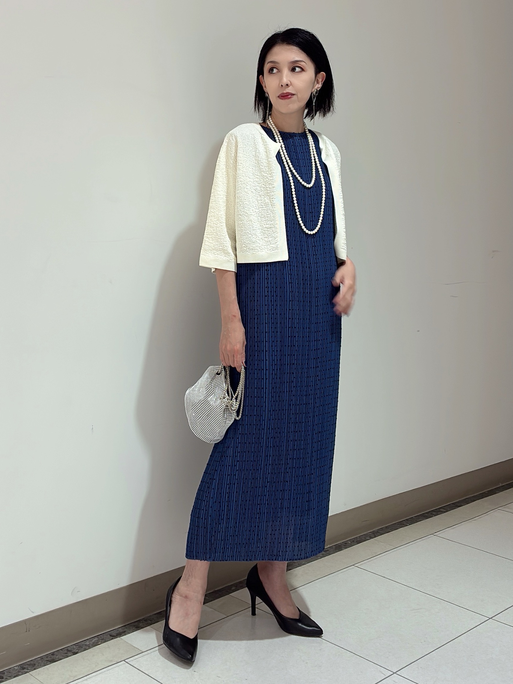 環さんの「UNTITLED｜【華やか/シアー感】ドットジャガードワンピース」を使ったコーディネート
