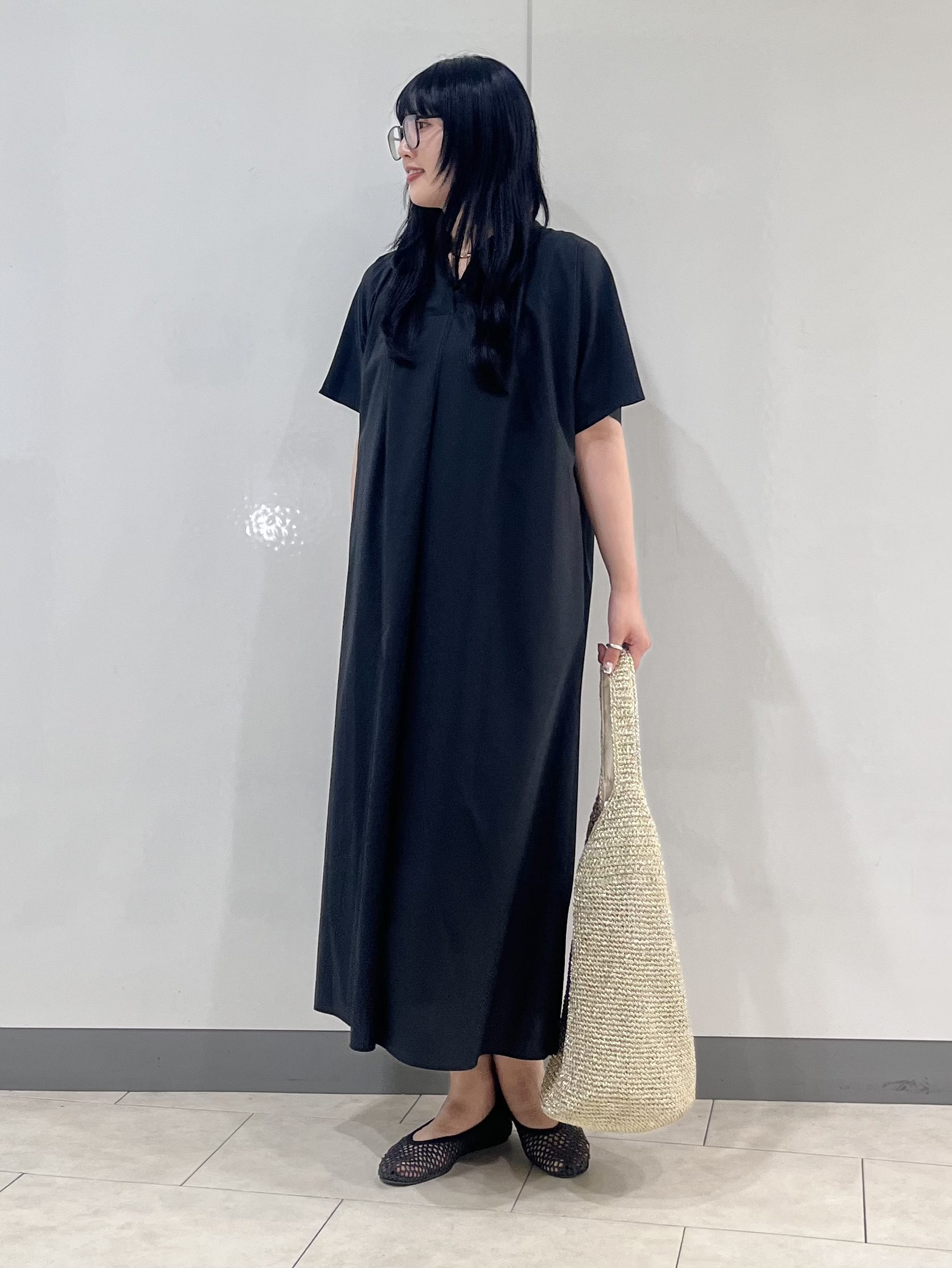 hasuさんの「INDIVI｜【撥水／UVカット】ベルト付きワンピース」を使ったコーディネート