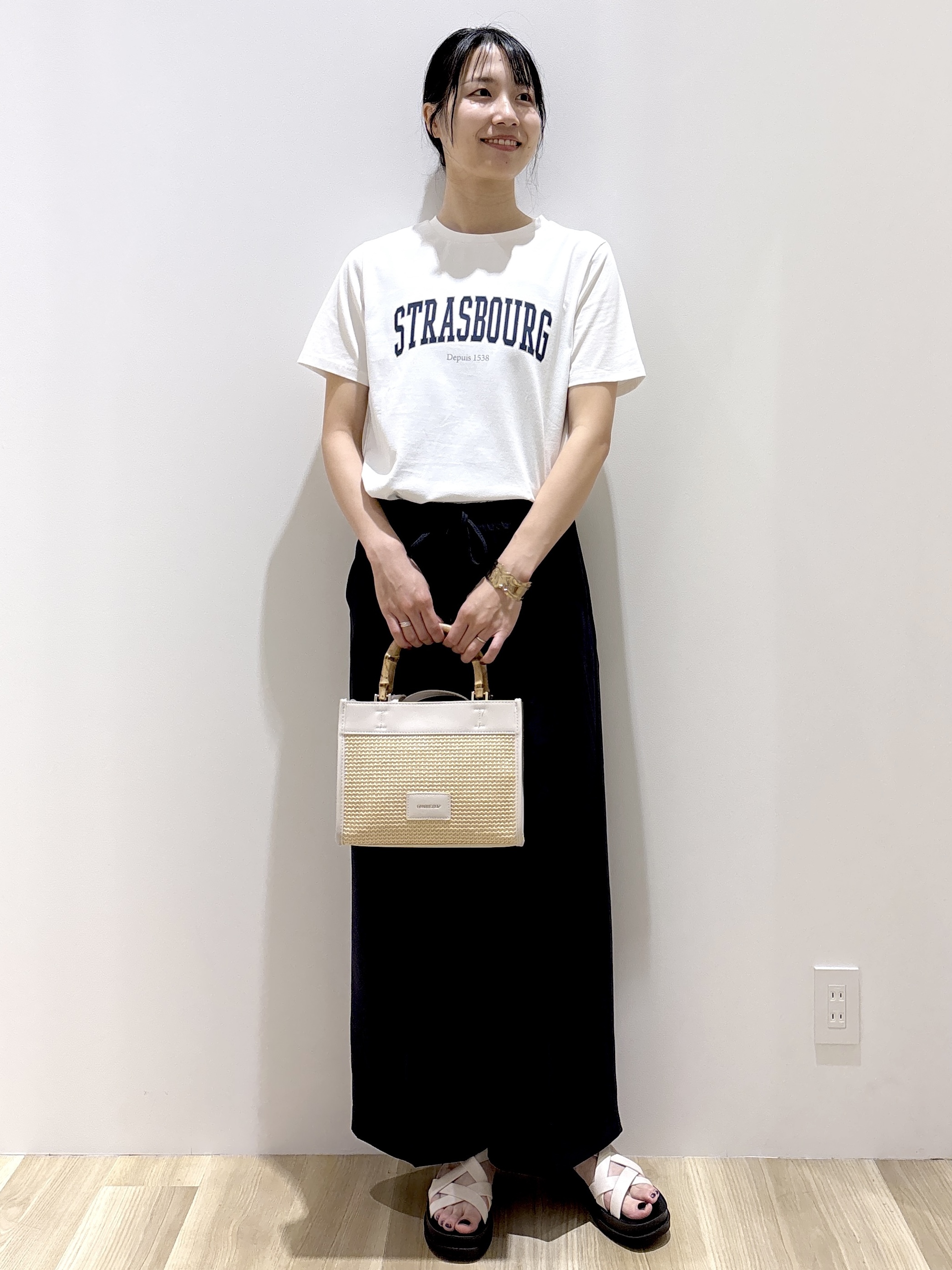 sachikoさんの「OPAQUE.CLIP｜アソートロゴTシャツ【洗濯機OK】」を使ったコーディネート