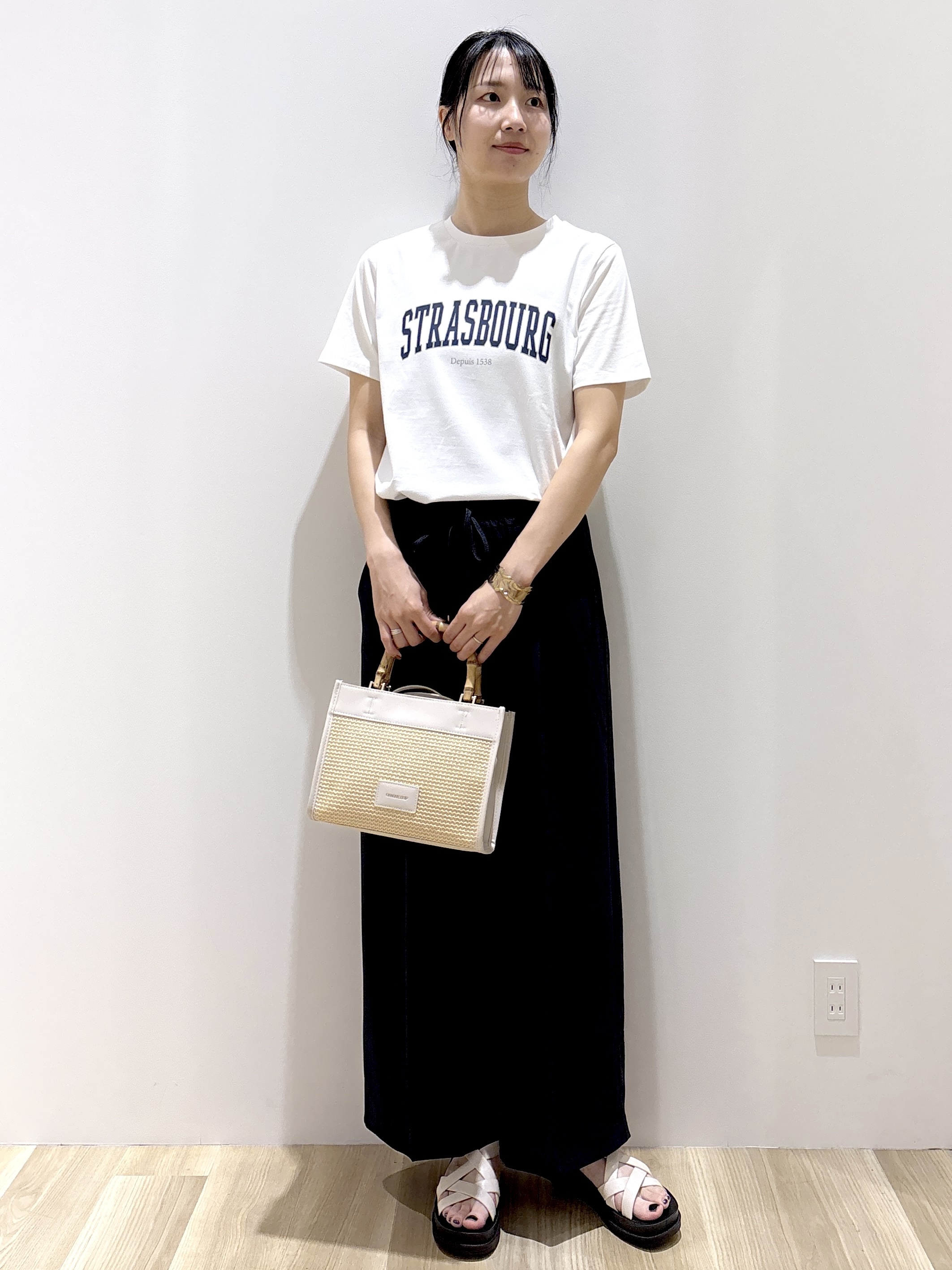 sachikoさんの「OPAQUE.CLIP｜アソートロゴTシャツ【洗濯機OK】」を使ったコーディネート