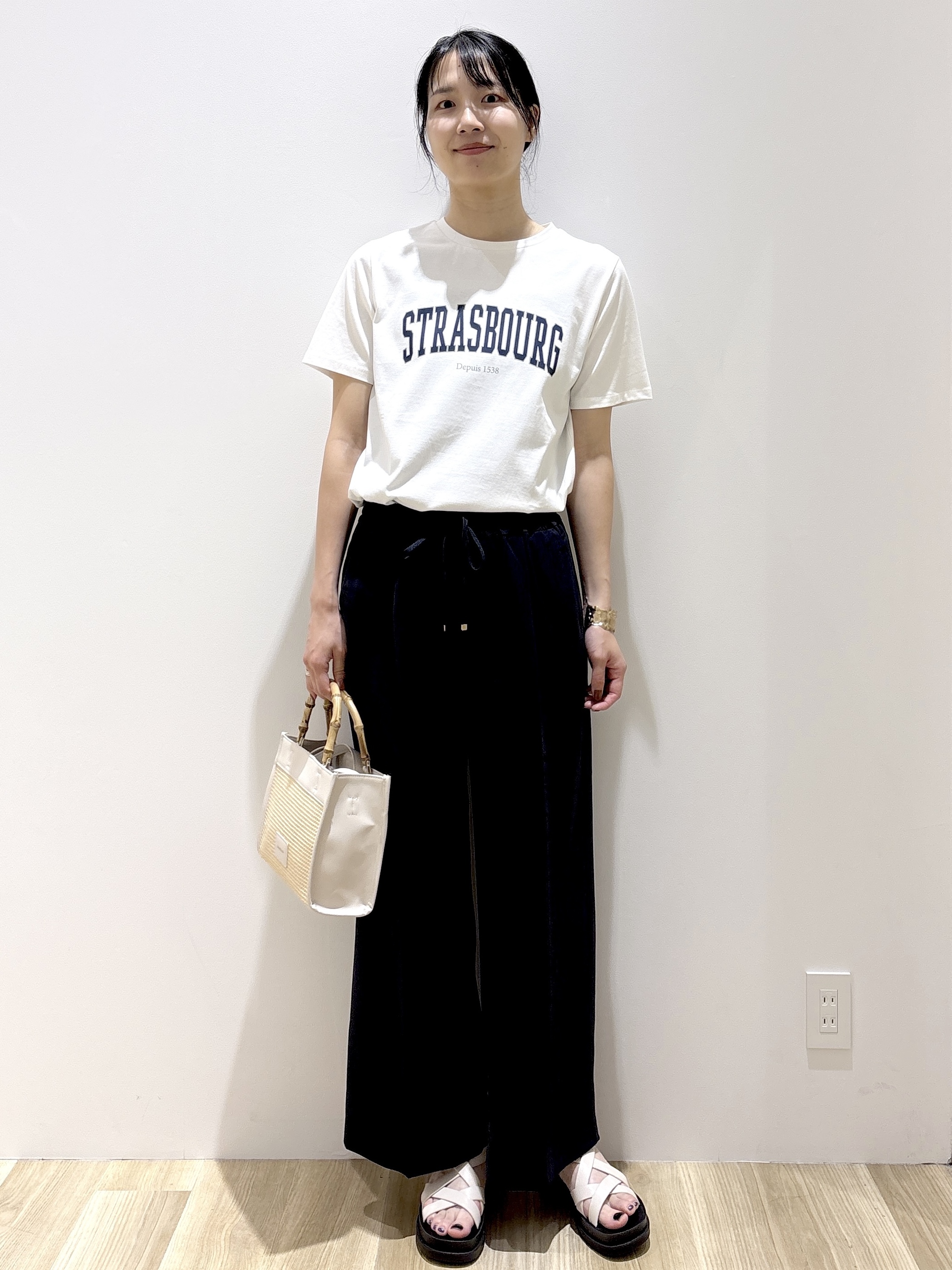 sachikoさんの「OPAQUE.CLIP｜アソートロゴTシャツ【洗濯機OK】」を使ったコーディネート
