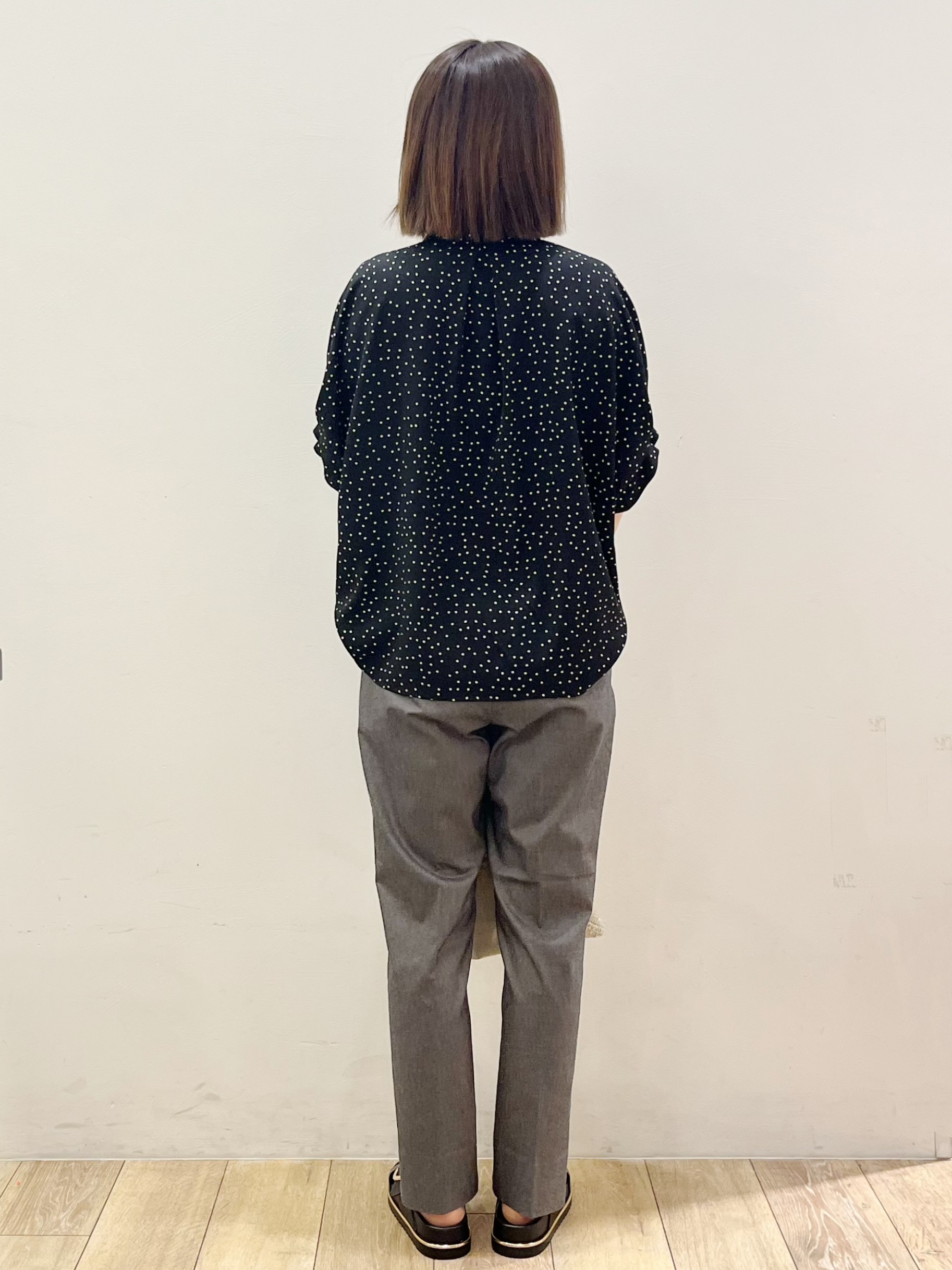 kcさんの「OPAQUE.CLIP｜タックスリーブ プリントブラウス《イージーアイロン／洗濯機OK》」を使ったコーディネート