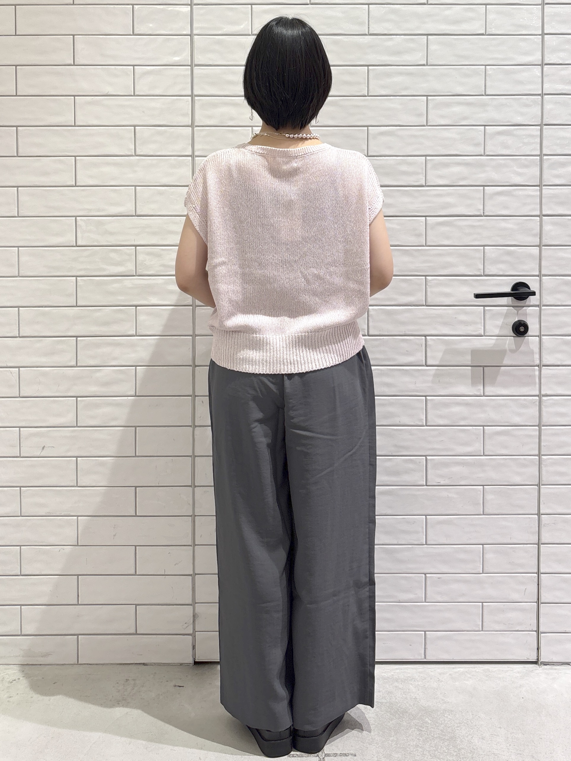ayumiさんの「OPAQUE.CLIP｜ラメメッシュ フレンチスリーブニット【洗濯機OK】」を使ったコーディネート