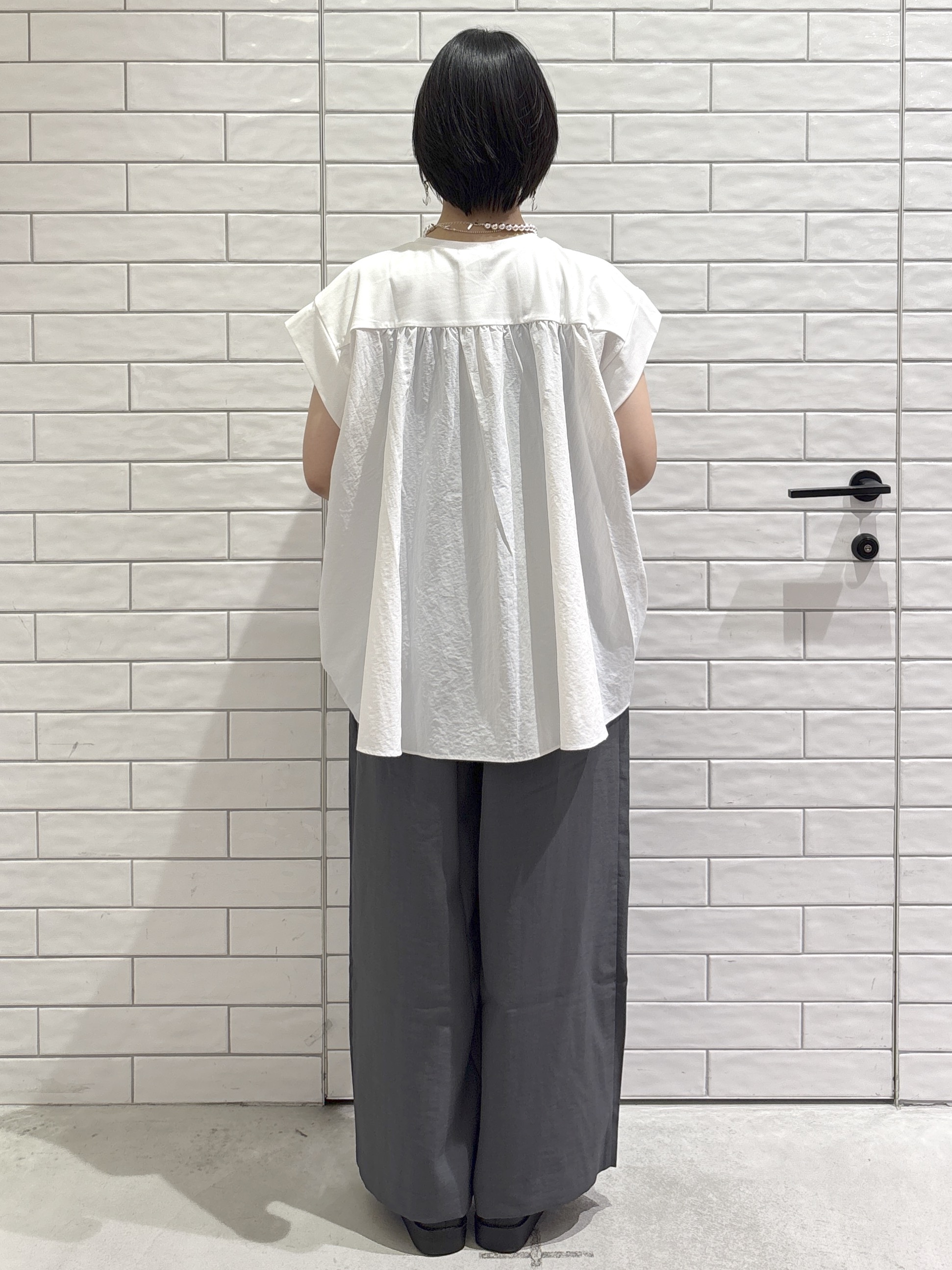 ayumiさんの「OPAQUE.CLIP｜【接触冷感】バックフレアドッキングカットソー《洗濯機OK》」を使ったコーディネート