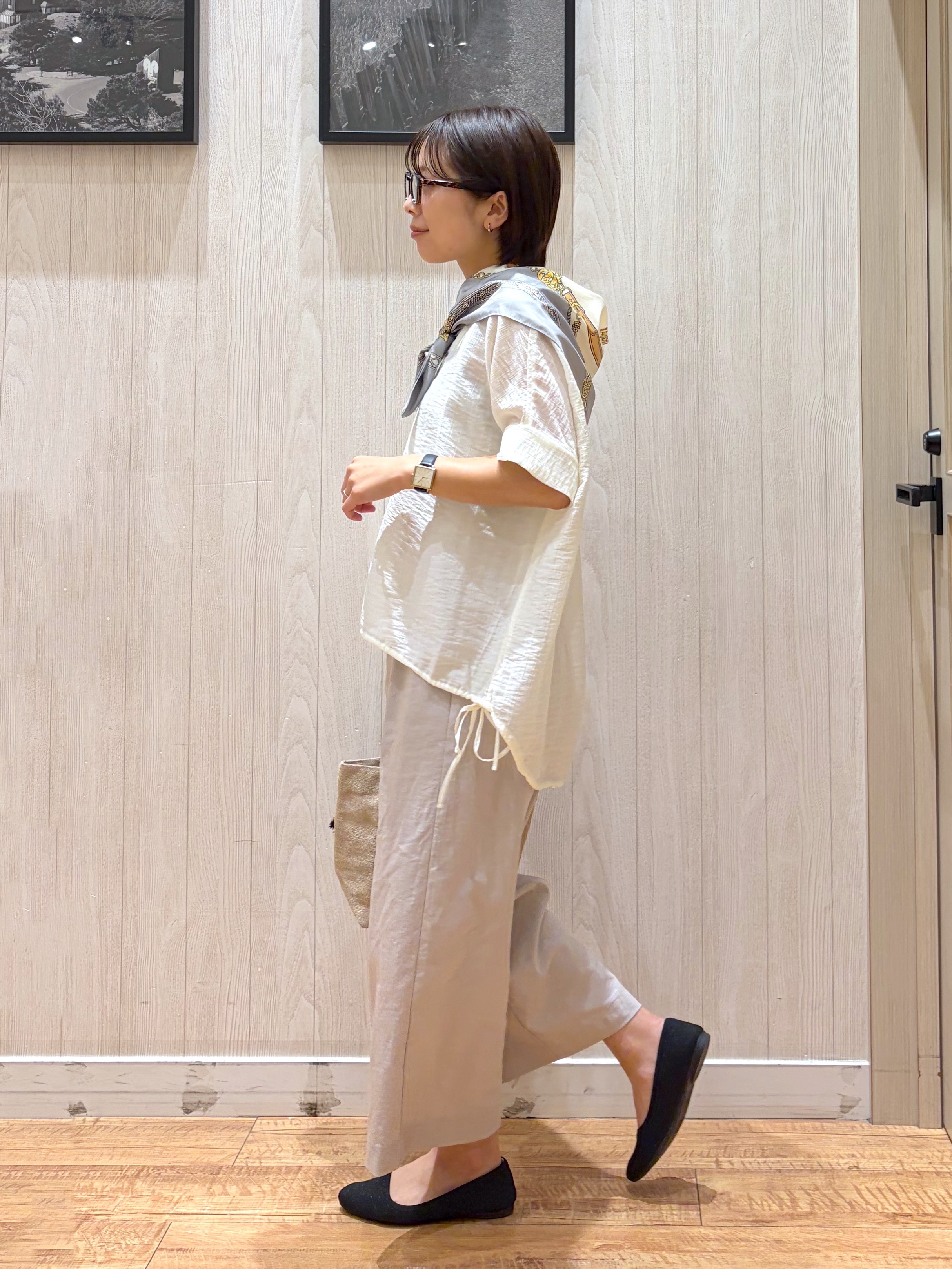 shirayuuuさんの「SHOO･LA･RUE｜大判プリントスカーフ（88&times;88cm）」を使ったコーディネート