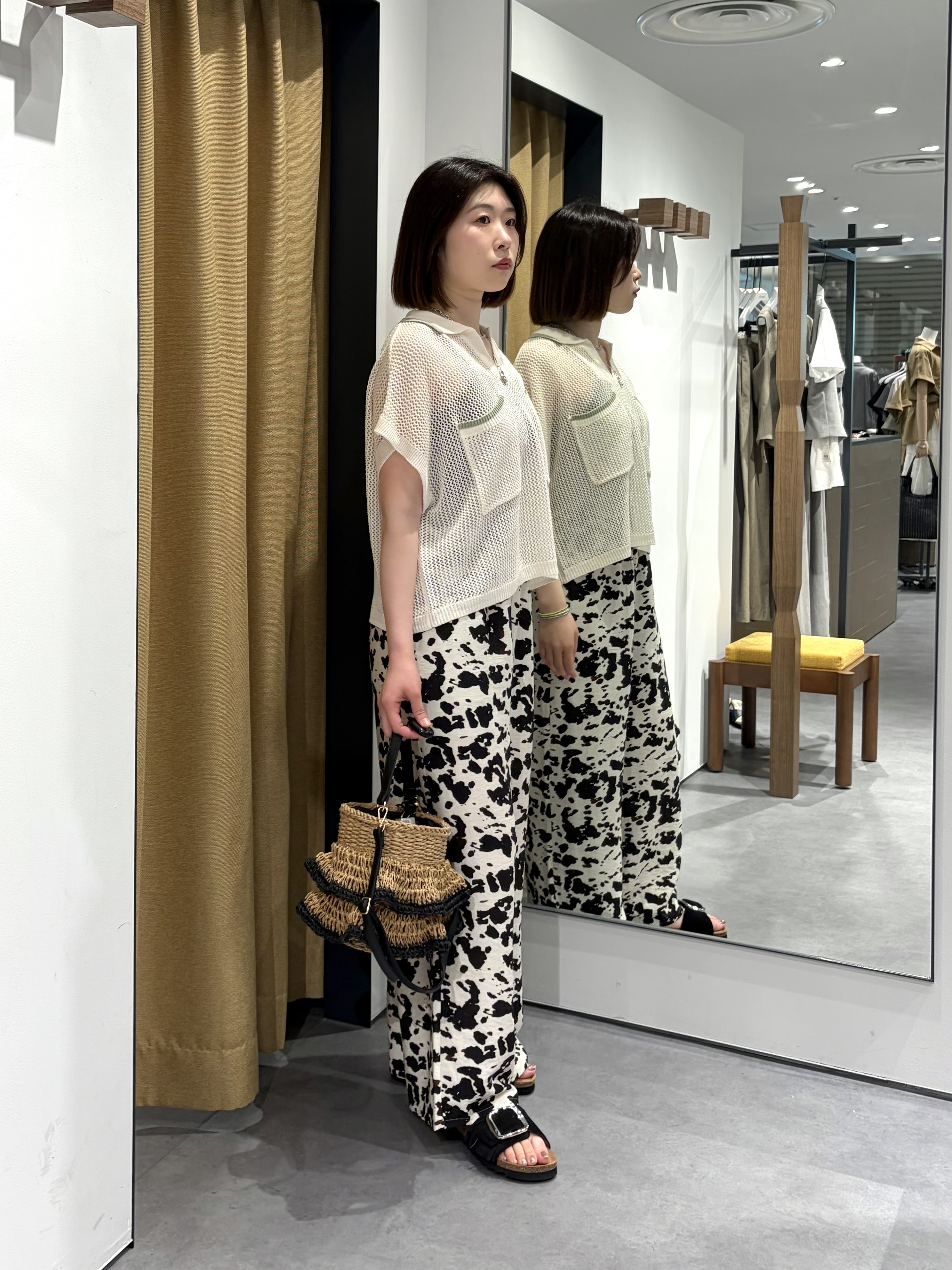 amiさんの「INDIVI｜メッシュポロドルマンニット」を使ったコーディネート