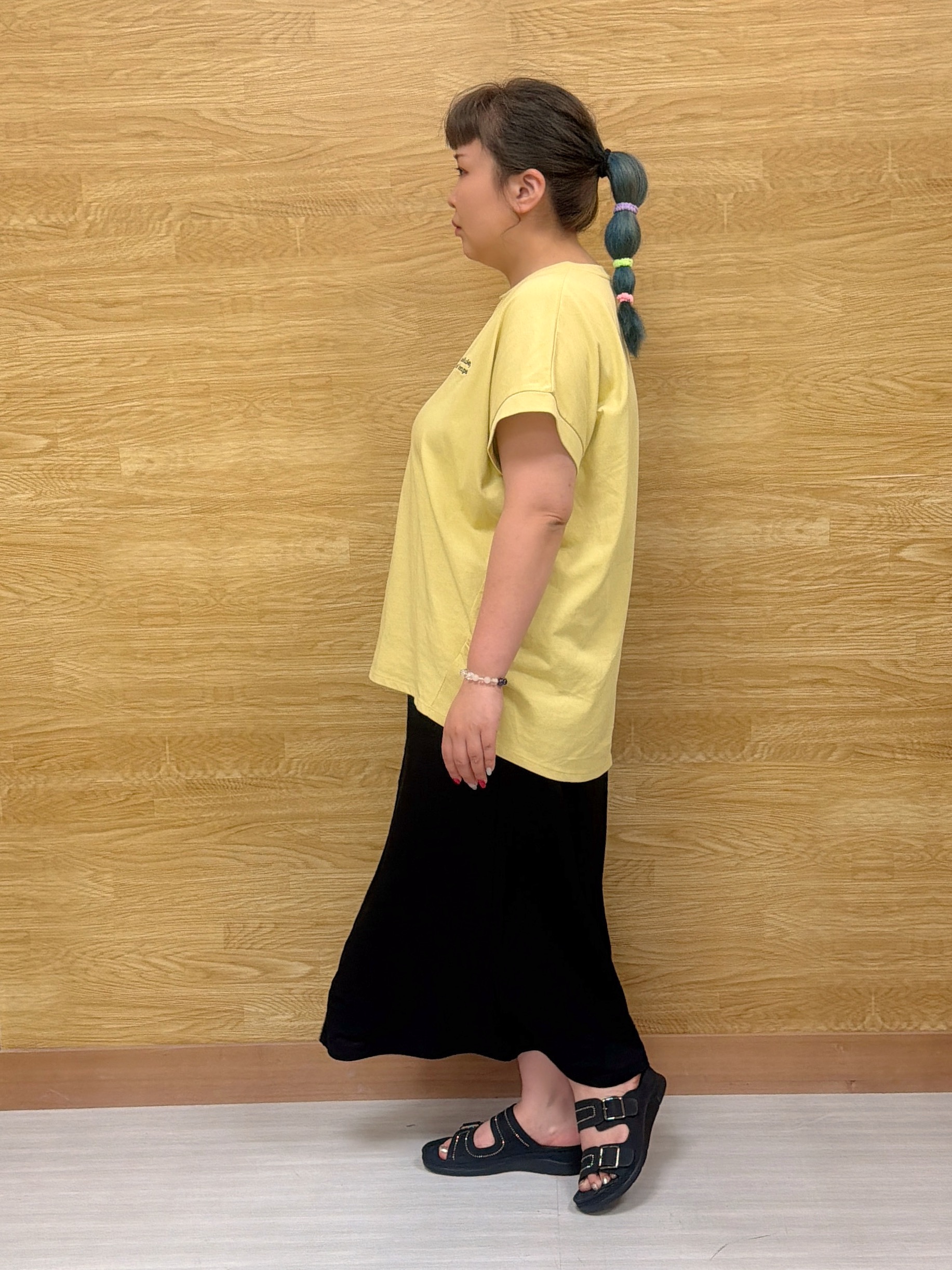 ぁむさんの「SHOO･LA･RUE｜【汗じみ防止/S-LL/体型カバー/洗濯機可】汗じみが気になりにくい 大人の刺繍ロゴTシャツ」を使ったコーディネート