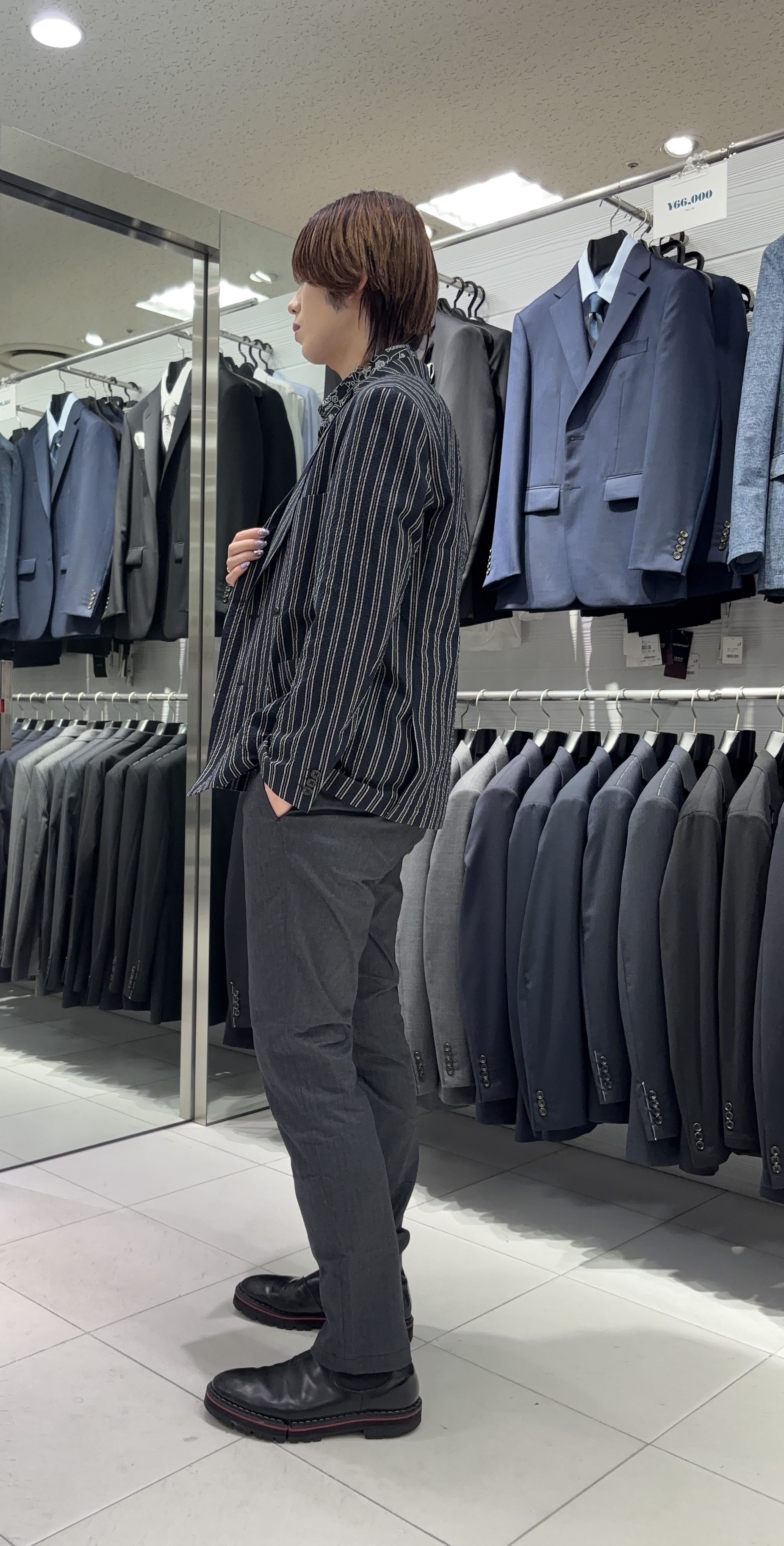 こうへいさんの「TAKEO KIKUCHI｜【BOWLER HAT LABEL】サッカーストライプ ダブルジャケット」を使ったコーディネート