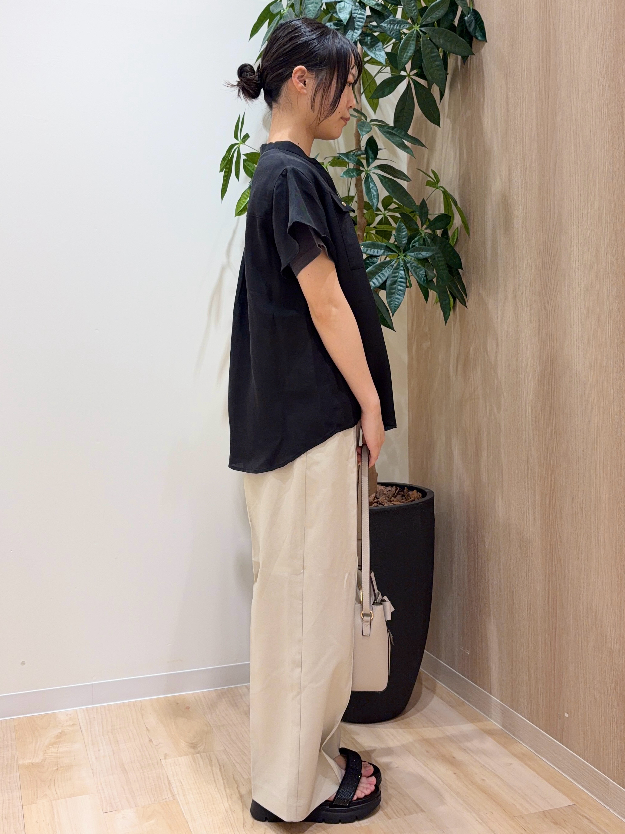 ayaneさんの「grove｜【遮熱／吸水速乾／UVカット】ベーシックロゴTシャツ」を使ったコーディネート
