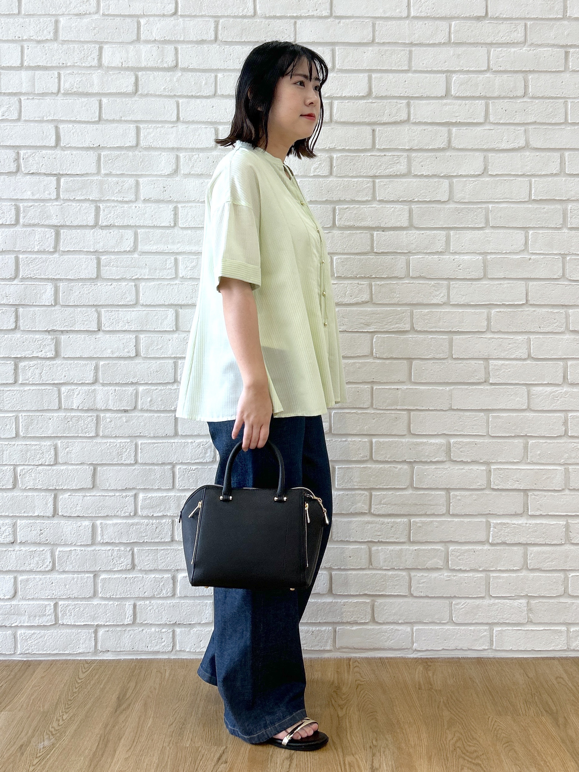 Hirokaさんの「grove｜【洗濯機OK】さらっと軽やか、フレアシャツ」を使ったコーディネート
