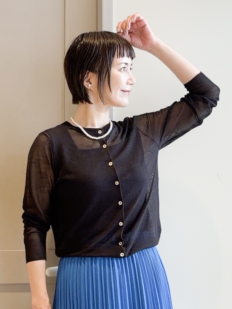 yamakoさんの「grove｜高評価！【洗える/名品】大人の透け感、シアーカーディガン」を使ったコーディネート