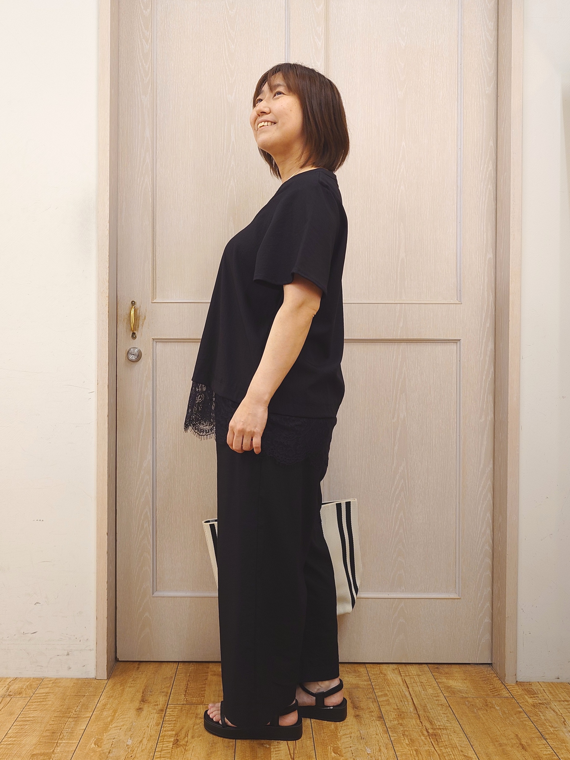 とろろさんの「SHOO･LA･RUE｜【S-LL/洗濯機可】軽凛(かろりん) 楽に着られて上品 裾レーススキッパーブラウス」を使ったコーディネート