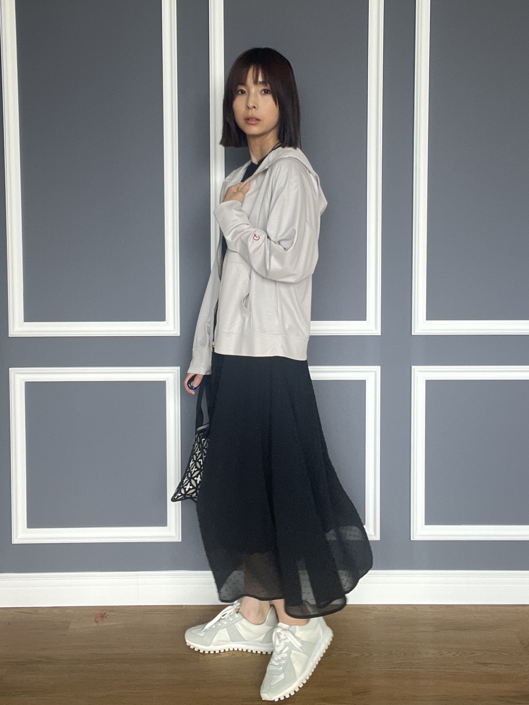 misaさんの「DRESSTERIOR｜【接触冷感/日除け対策】UVカット サマーライトパーカー」を使ったコーディネート