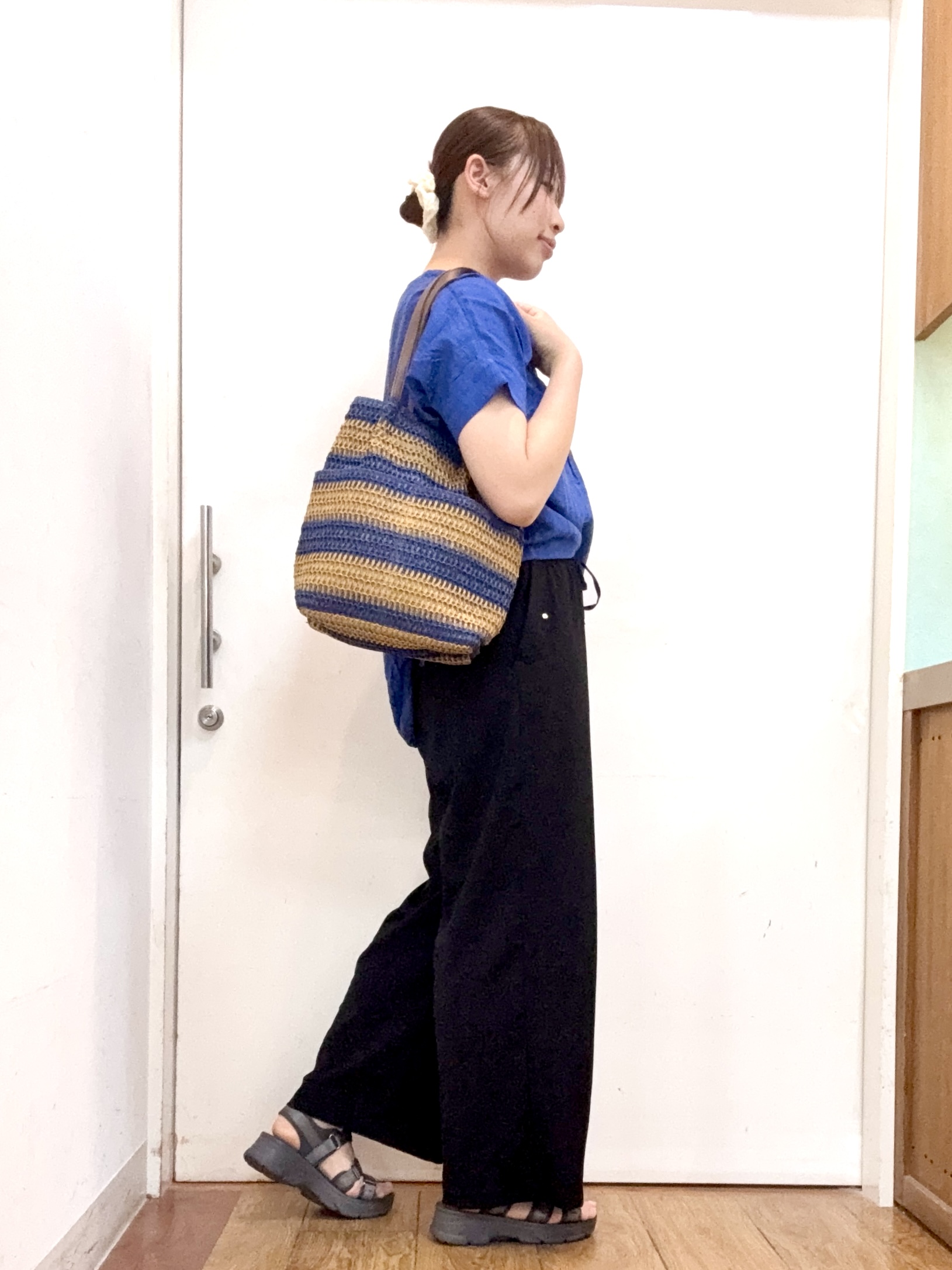 Karinさんの「SHOO･LA･RUE｜【高レビュー/体型カバー】インせず着られる スキッパー裾リボンブラウス」を使ったコーディネート