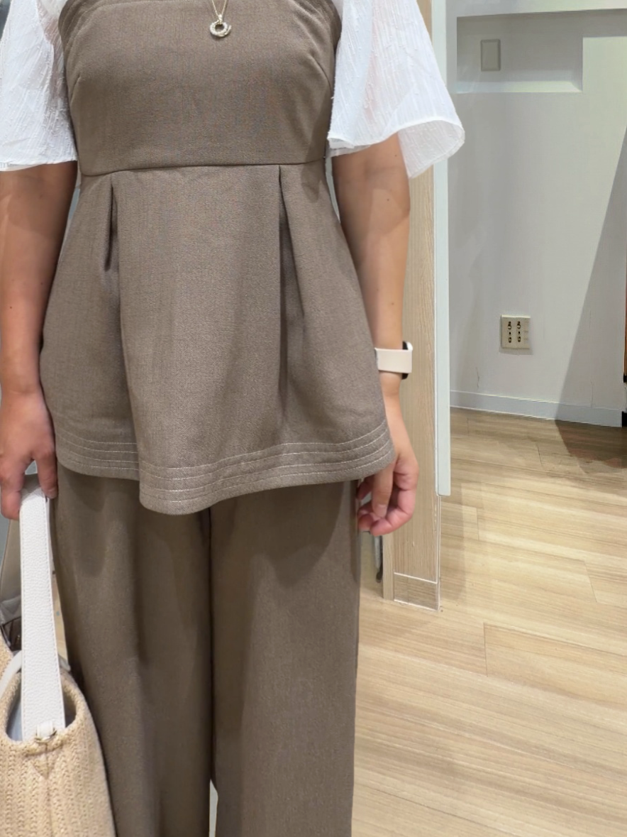 Fumikaさんの「grove｜【二の腕・体型カバー】軽やかシャーリングブラウス」を使ったコーディネート