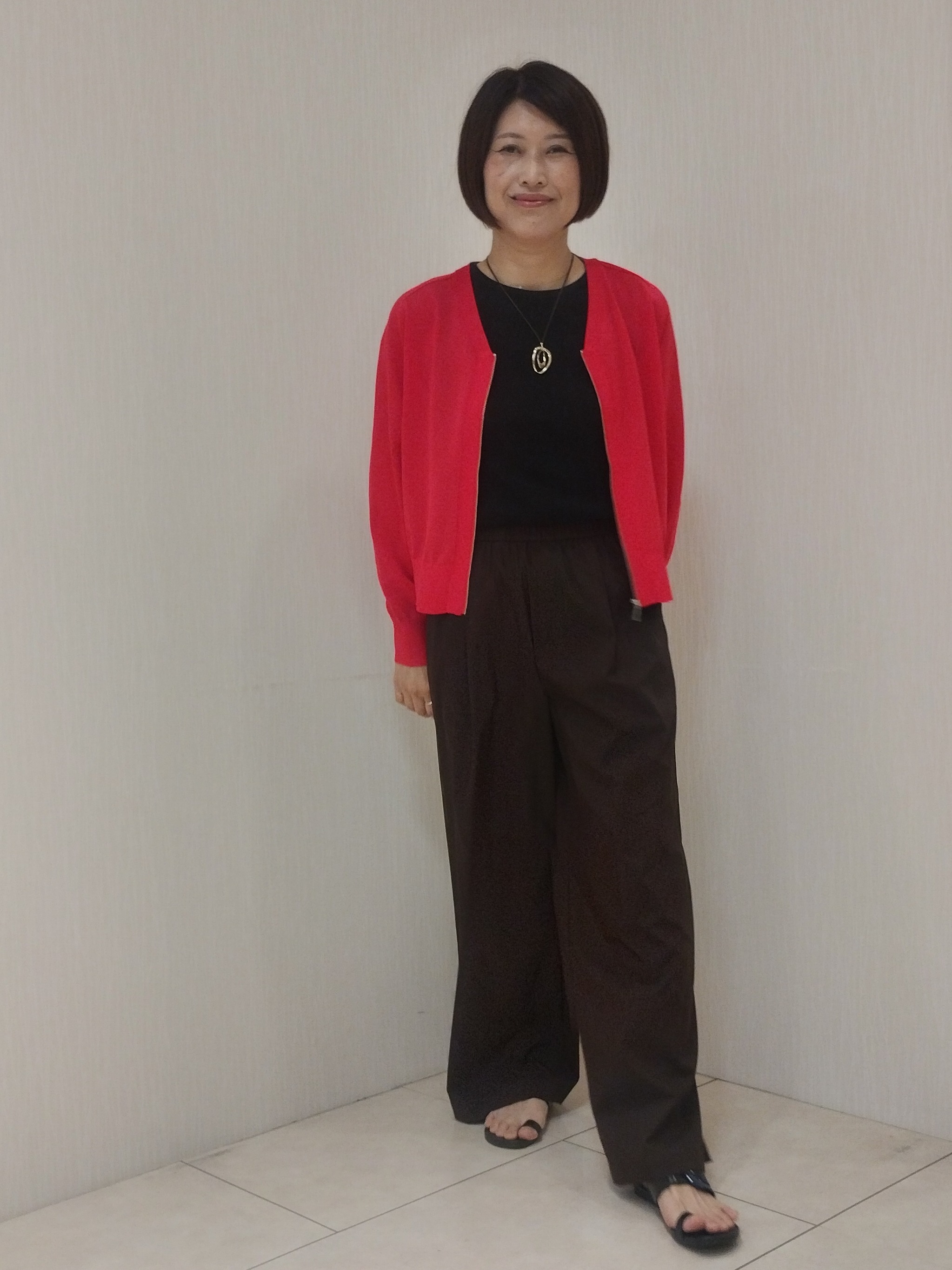 u&minus;macoさんの「UNTITLED｜【アンサンブル可/日除け・冷房対策】シアーレーヨンZIPカーディガン」を使ったコーディネート