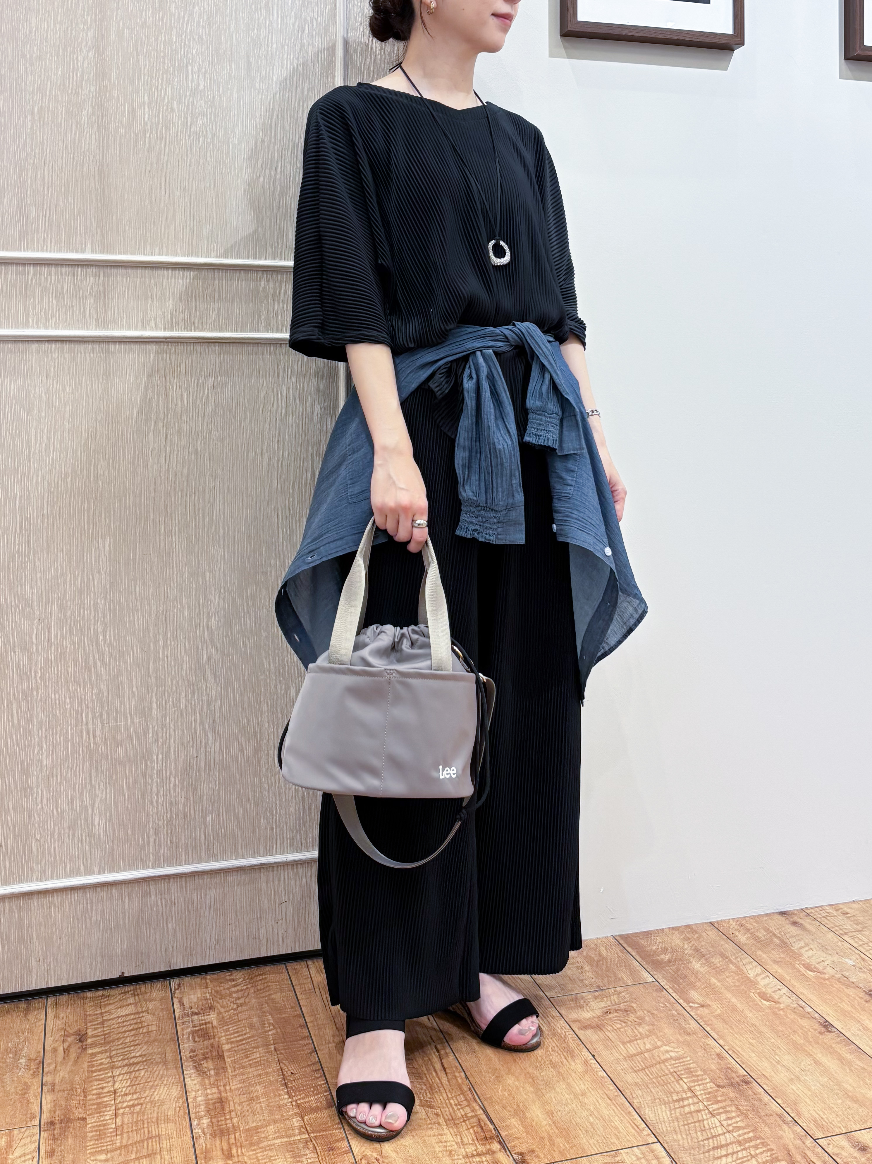 なみさんの「SHOO･LA･RUE｜【高レビュー】片手で履けるサンダル　シューダル26SS」を使ったコーディネート