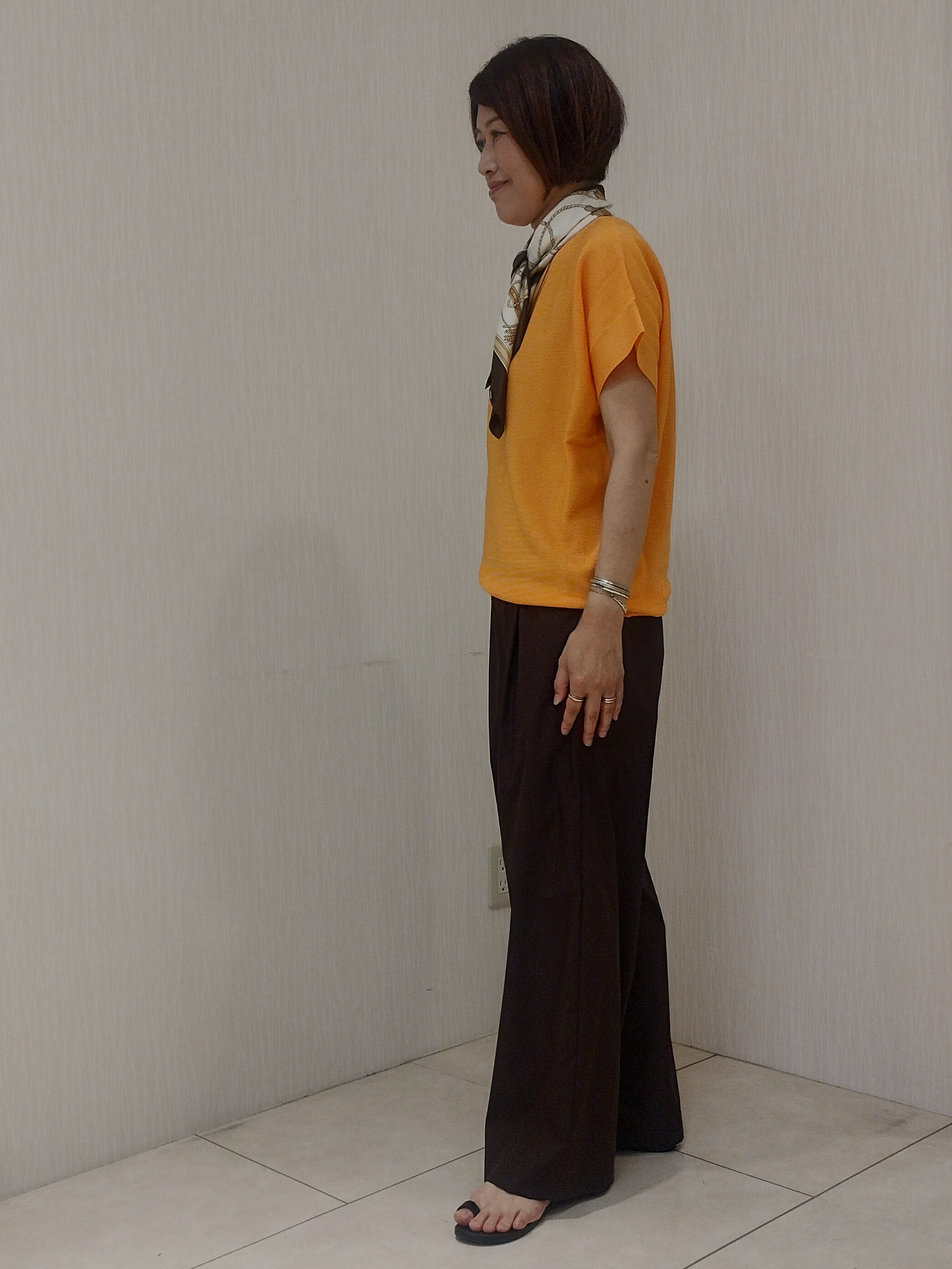 u&minus;macoさんの「UNTITLED｜【11色展開/体型カバー】前後2WAYフレンチスリーブニット」を使ったコーディネート