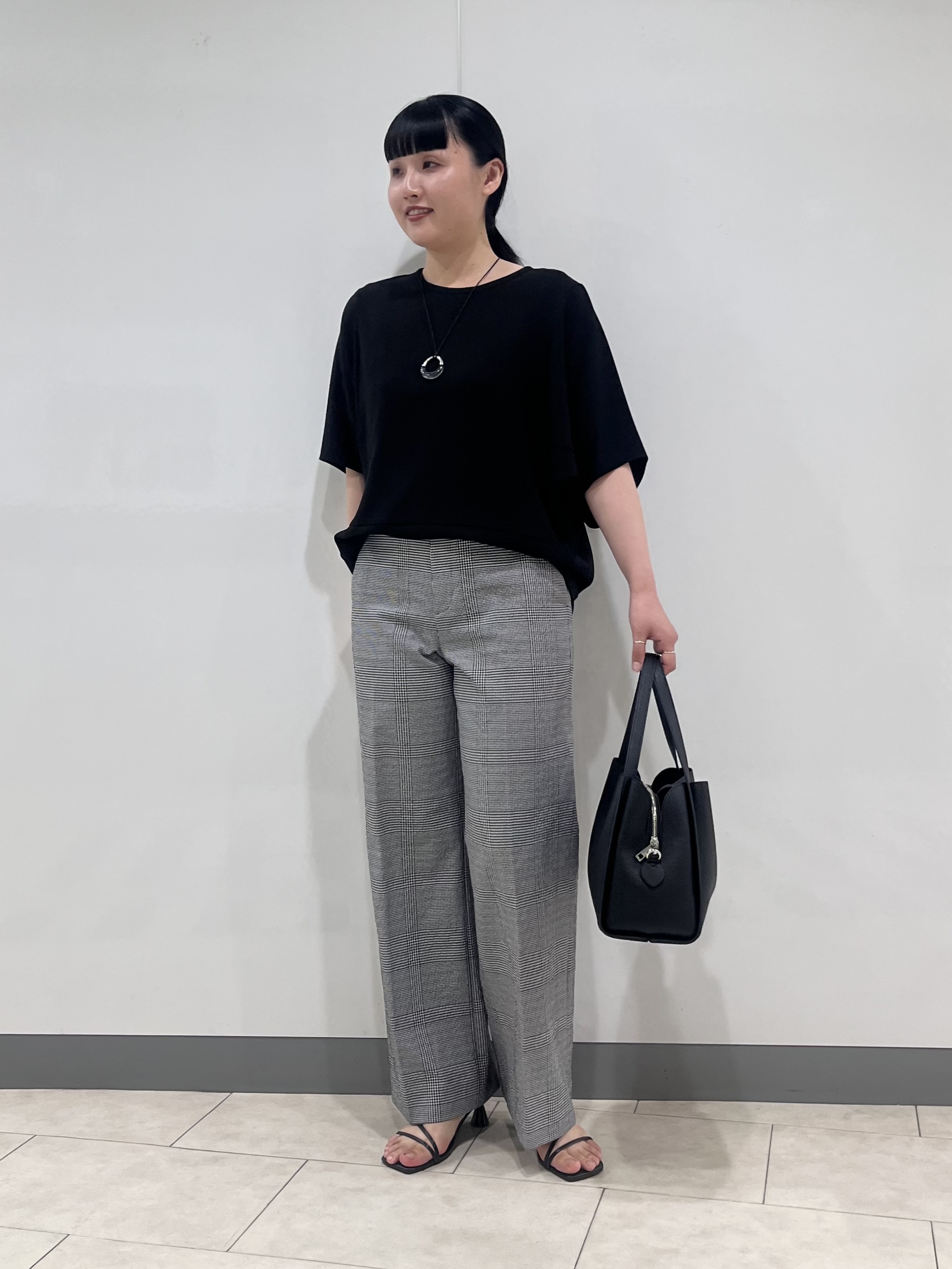 hasuさんの「INDIVI｜【洗える／2WAY／裾ドロスト付き】 ドルマンスリーブチュニックトップス」を使ったコーディネート