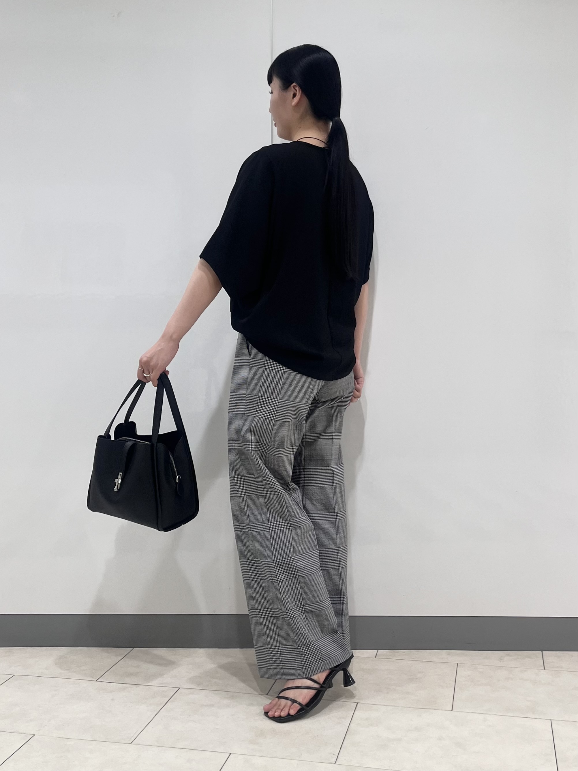 hasuさんの「INDIVI｜【洗える／2WAY／裾ドロスト付き】 ドルマンスリーブチュニックトップス」を使ったコーディネート