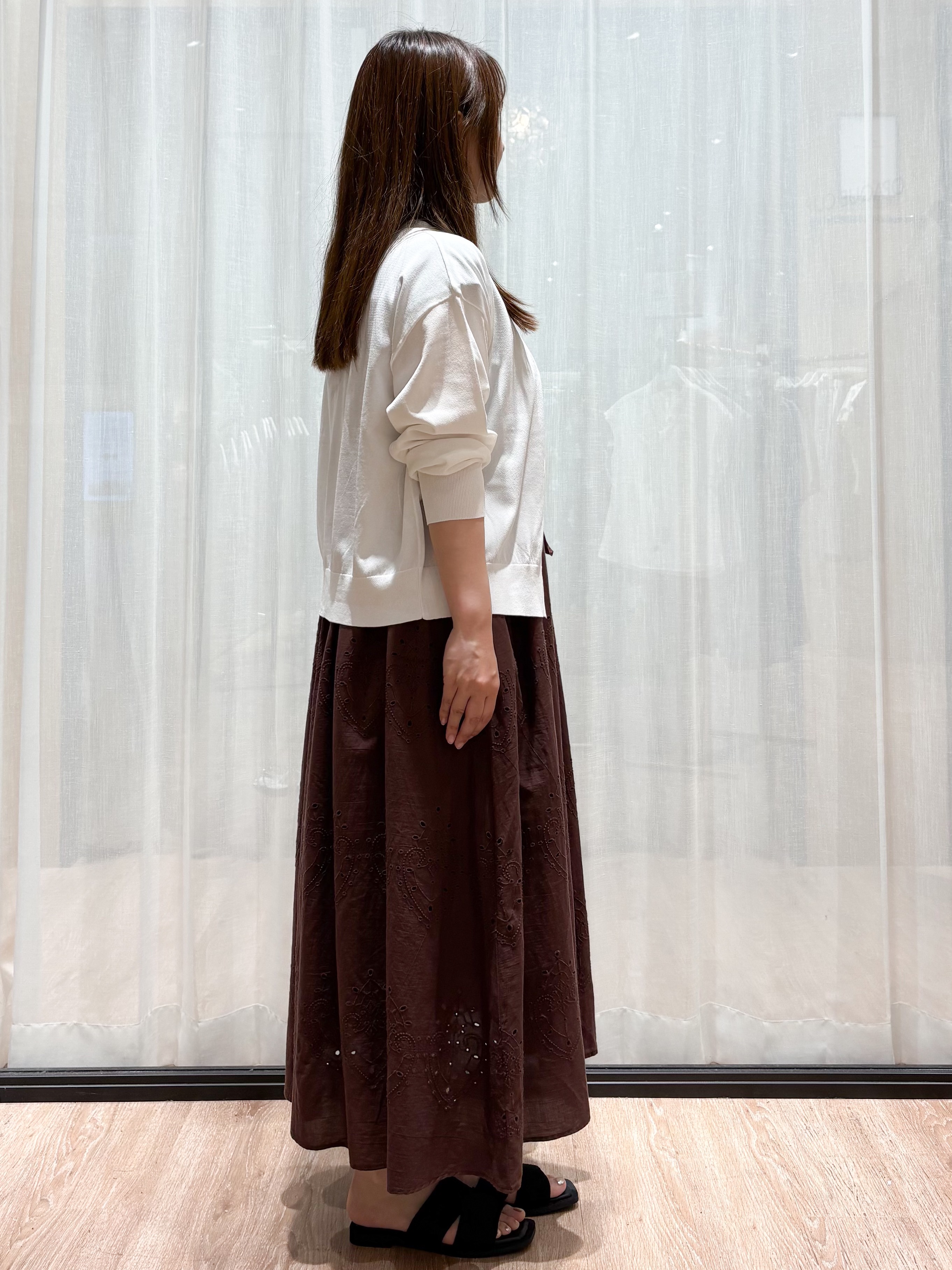 かなさんの「OPAQUE.CLIP｜【UV／接触冷感】Vネックリラクシーニットカーディガン《洗濯機OK／抗ピル》」を使ったコーディネート