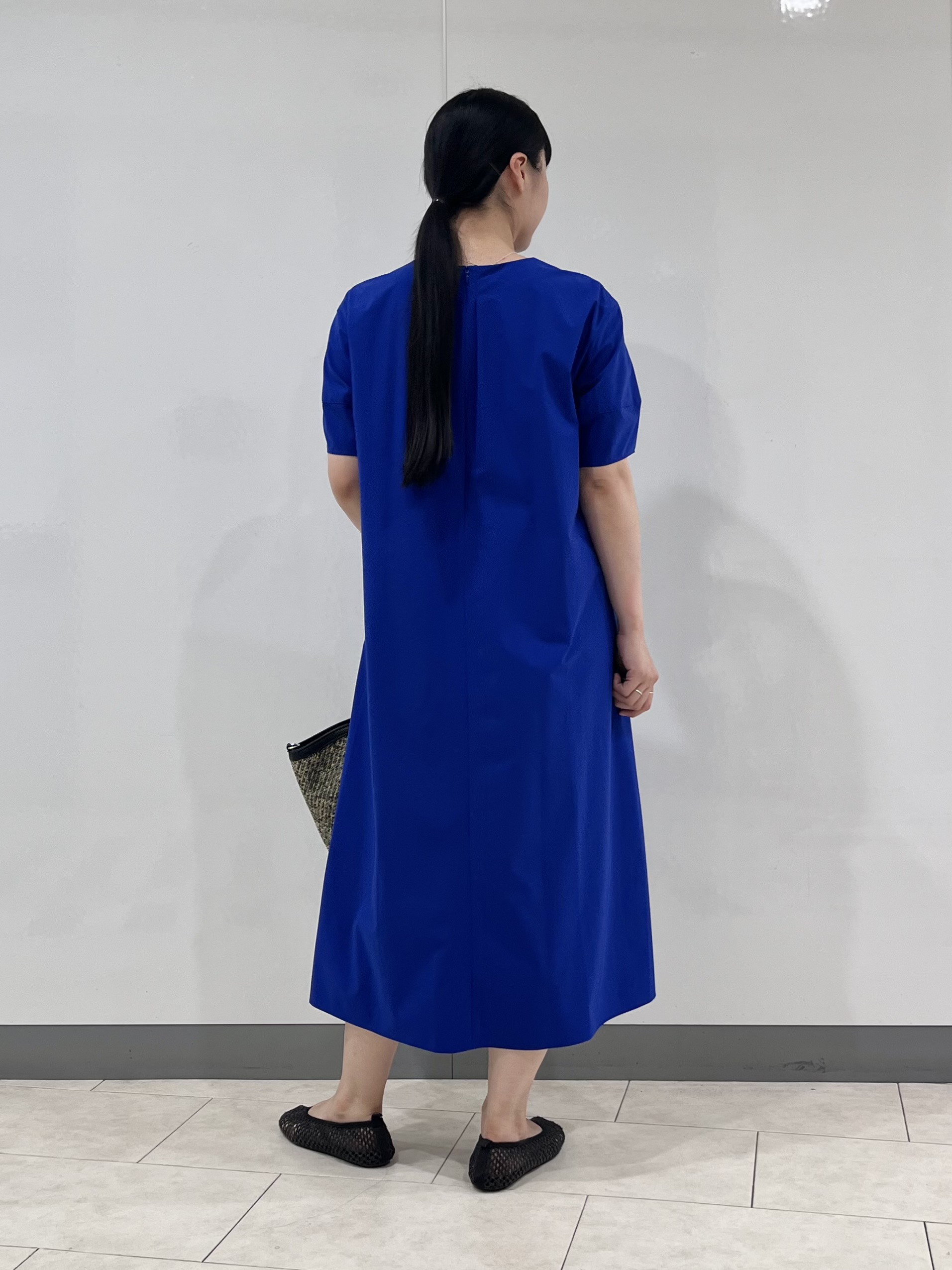 hasuさんの「INDIVI｜【接触冷感／2WAY】カシュクールリネンシャツ」を使ったコーディネート