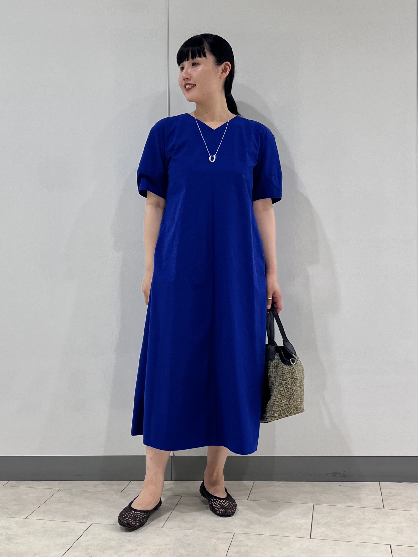 hasuさんの「INDIVI｜【接触冷感／2WAY】カシュクールリネンシャツ」を使ったコーディネート