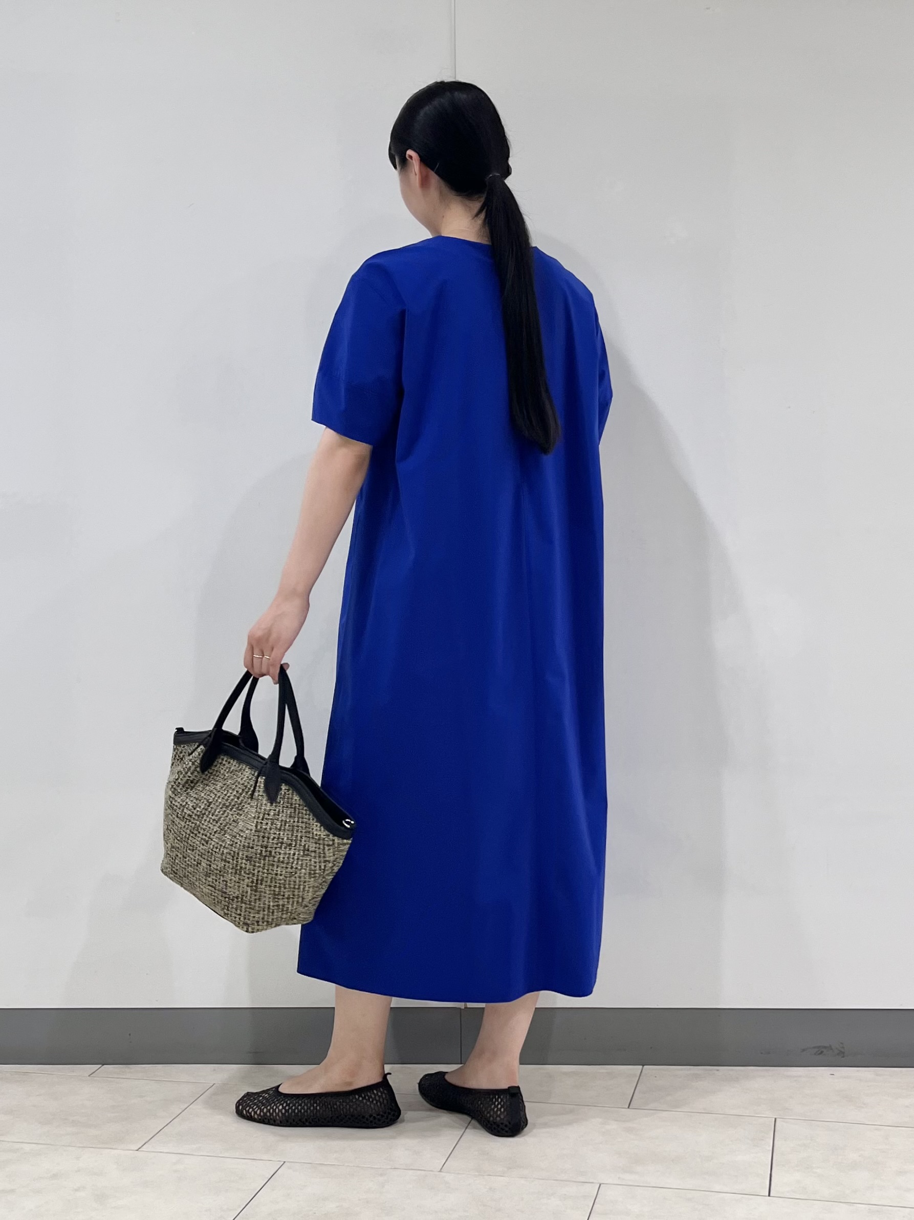 hasuさんの「INDIVI｜【接触冷感／2WAY】カシュクールリネンシャツ」を使ったコーディネート