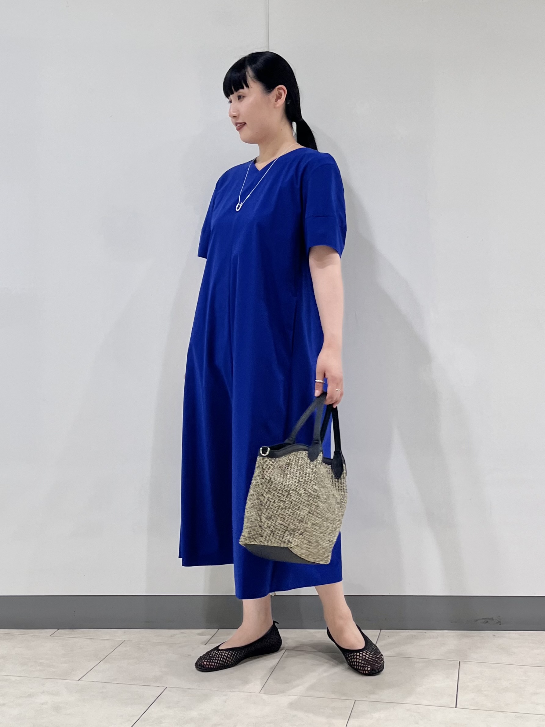 hasuさんの「INDIVI｜【接触冷感／2WAY】カシュクールリネンシャツ」を使ったコーディネート