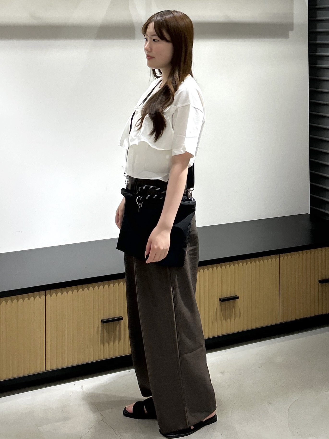 sayaさんの「OPAQUE.CLIP｜【接触冷感】アシメフリルドッキングカットソー《洗濯機OK》」を使ったコーディネート