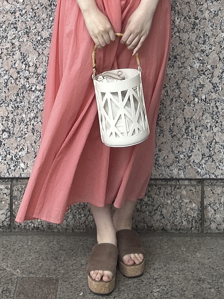 sayaさんの「OPAQUE.CLIP｜フレアスリーブ フィット＆フレアサマードレス【洗濯機OK】」を使ったコーディネート