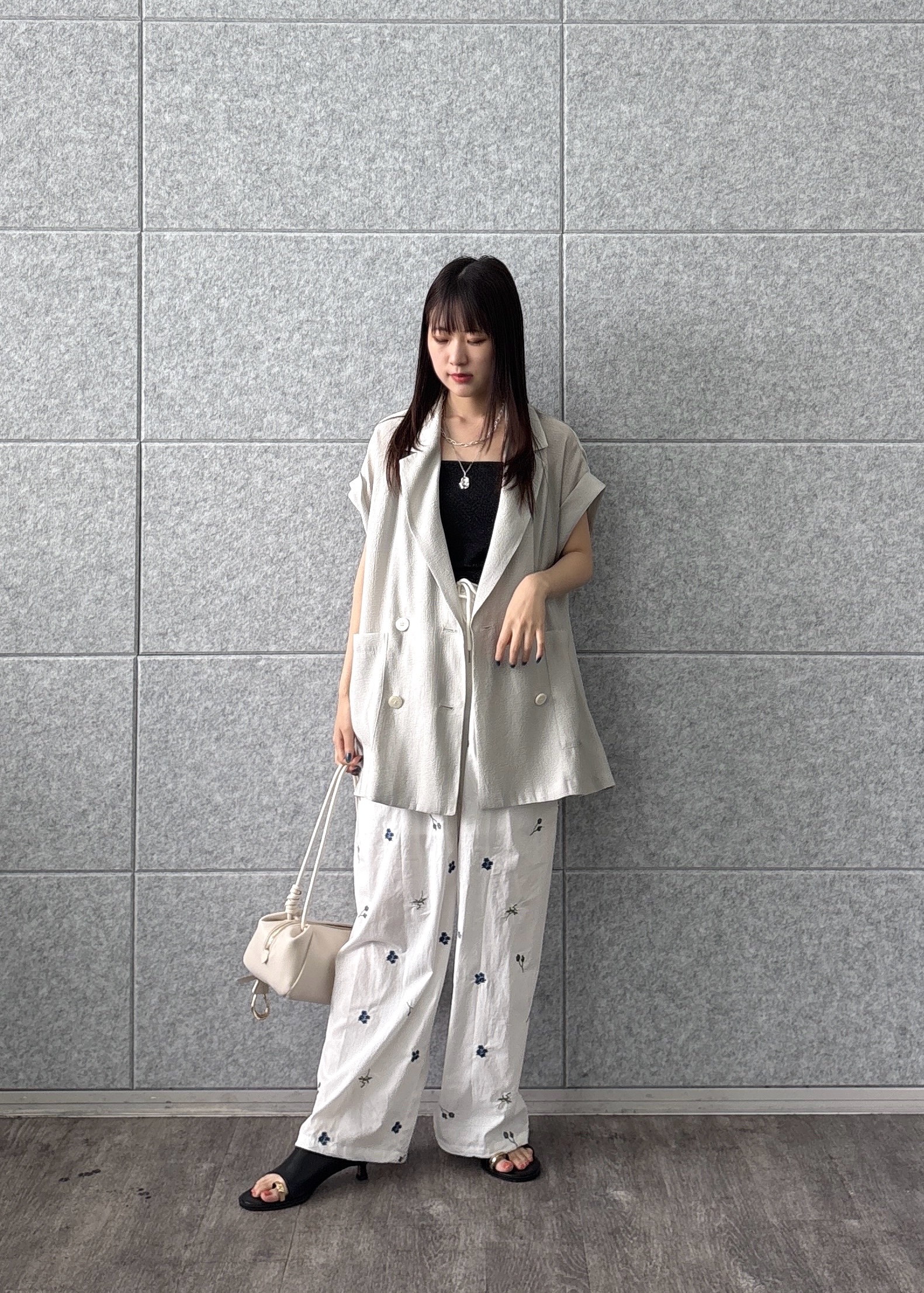 Renoさんの「INDIVI｜ワッシャーシアー半袖ダブルジャケット」を使ったコーディネート