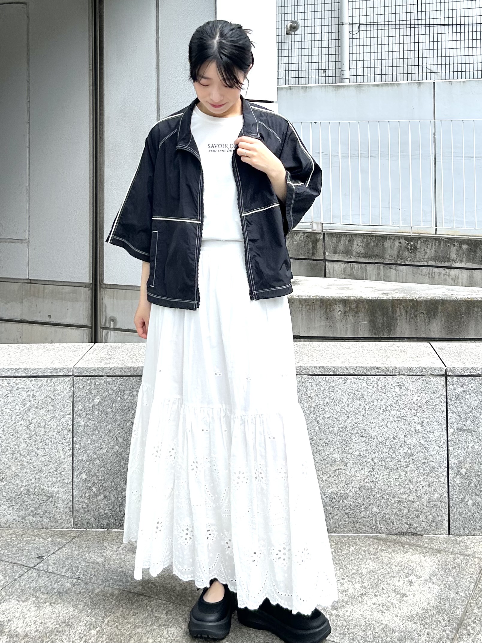 RINAさんの「OPAQUE.CLIP｜ロゴプリント刺繍アソートTシャツ【洗濯機OK】」を使ったコーディネート