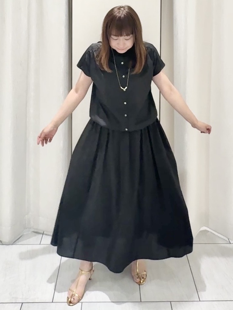 ʏᴜᴋɪᴋᴏさんの「UNTITLED｜【セットアップ可/軽量/清涼感】ローンギャザーブラウス」を使ったコーディネート