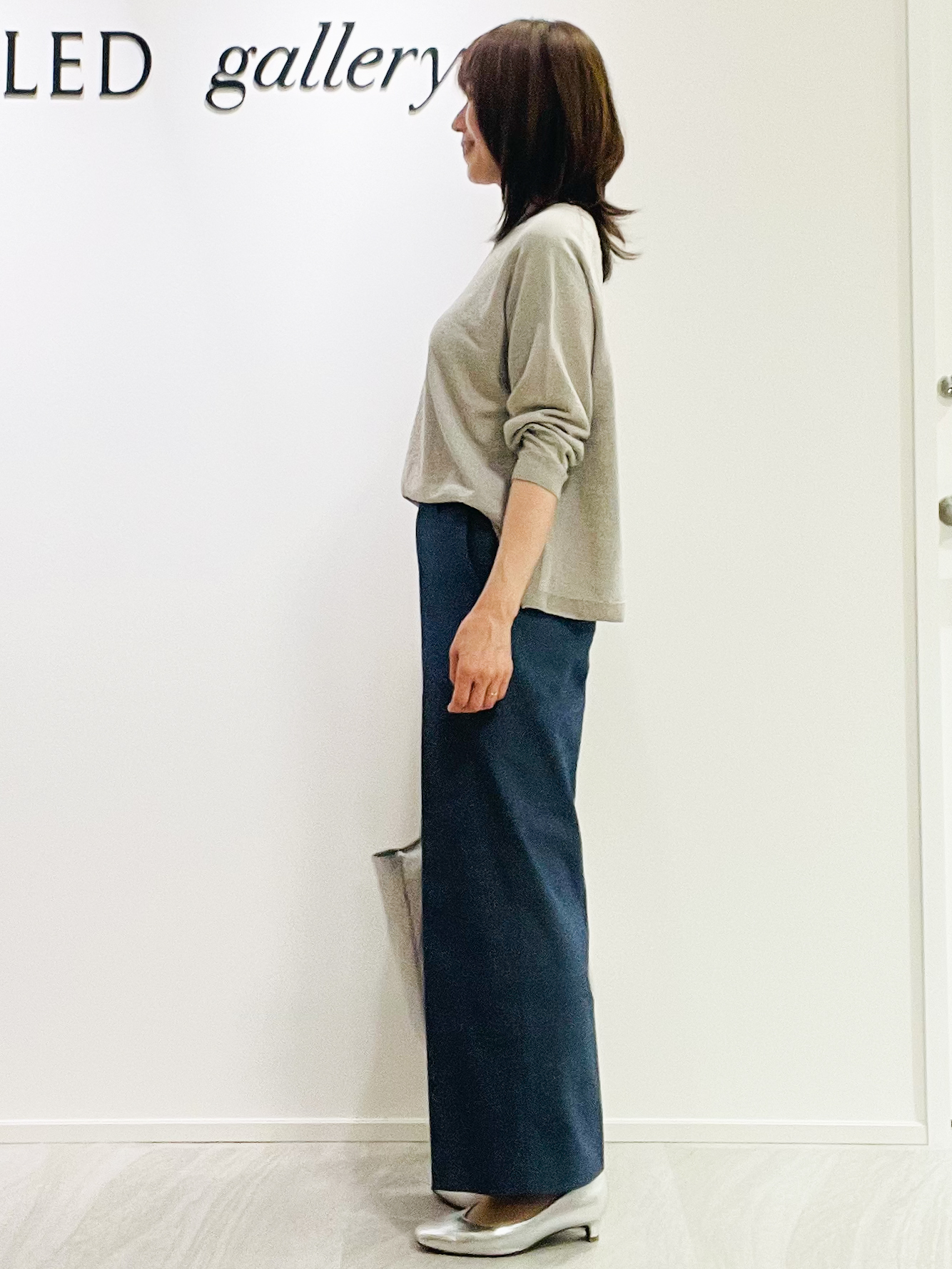 めいさんの「UNTITLED｜【ゆったり/リラクシー】リネンボートネックプルオーバー」を使ったコーディネート