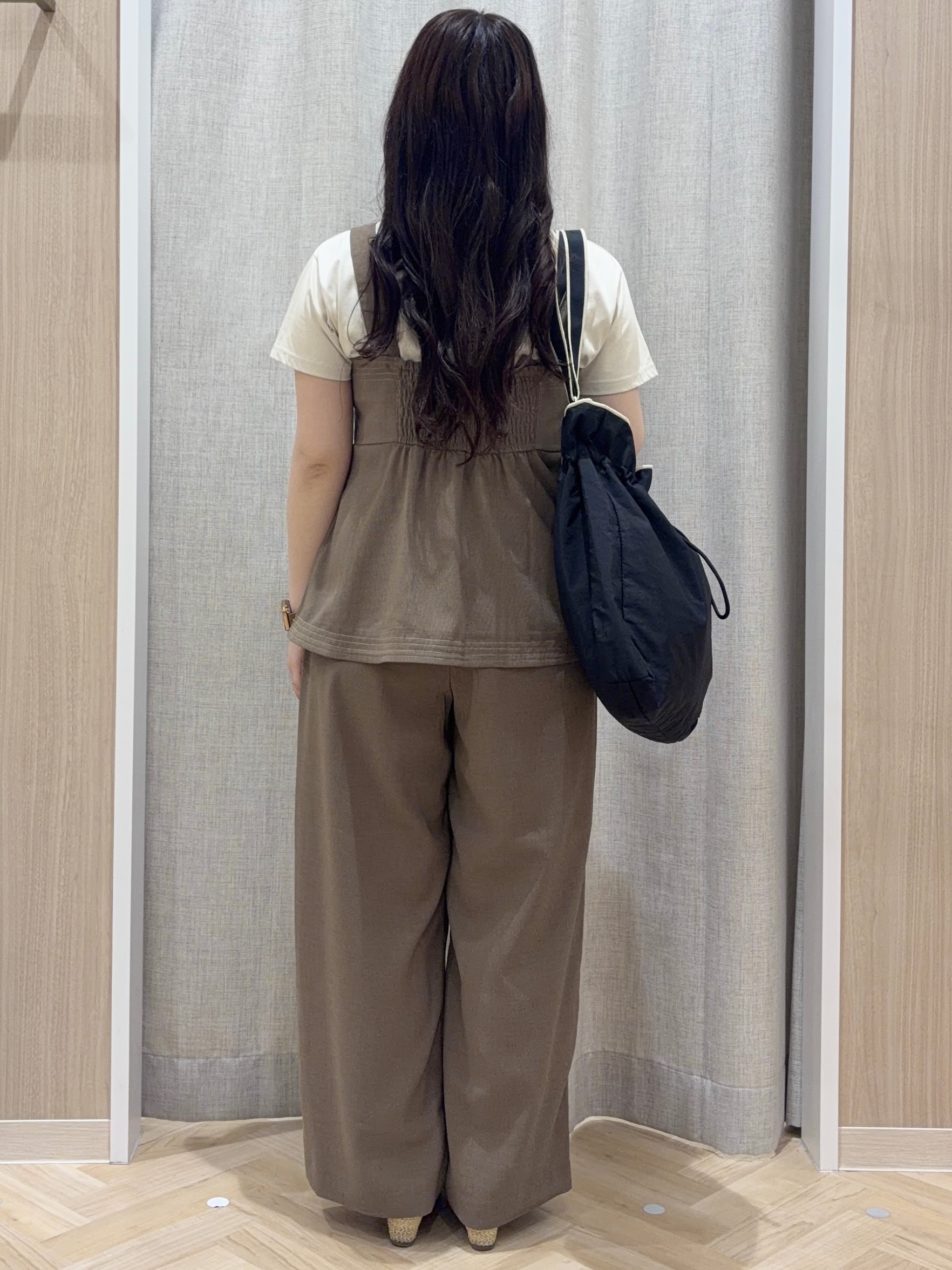 minamiさんの「grove｜【遮熱／吸水速乾／UVカット】ベーシックロゴTシャツ」を使ったコーディネート
