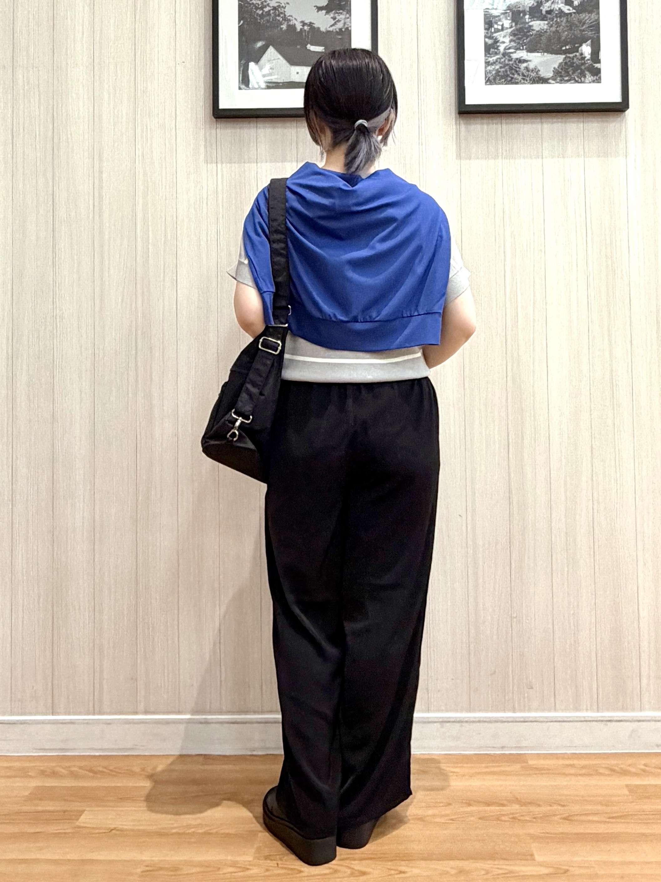 ユ（yu）さんの「SHOO･LA･RUE｜【毎日洗える/UV】二の腕隠れる さらっとドルマン半袖ニット」を使ったコーディネート
