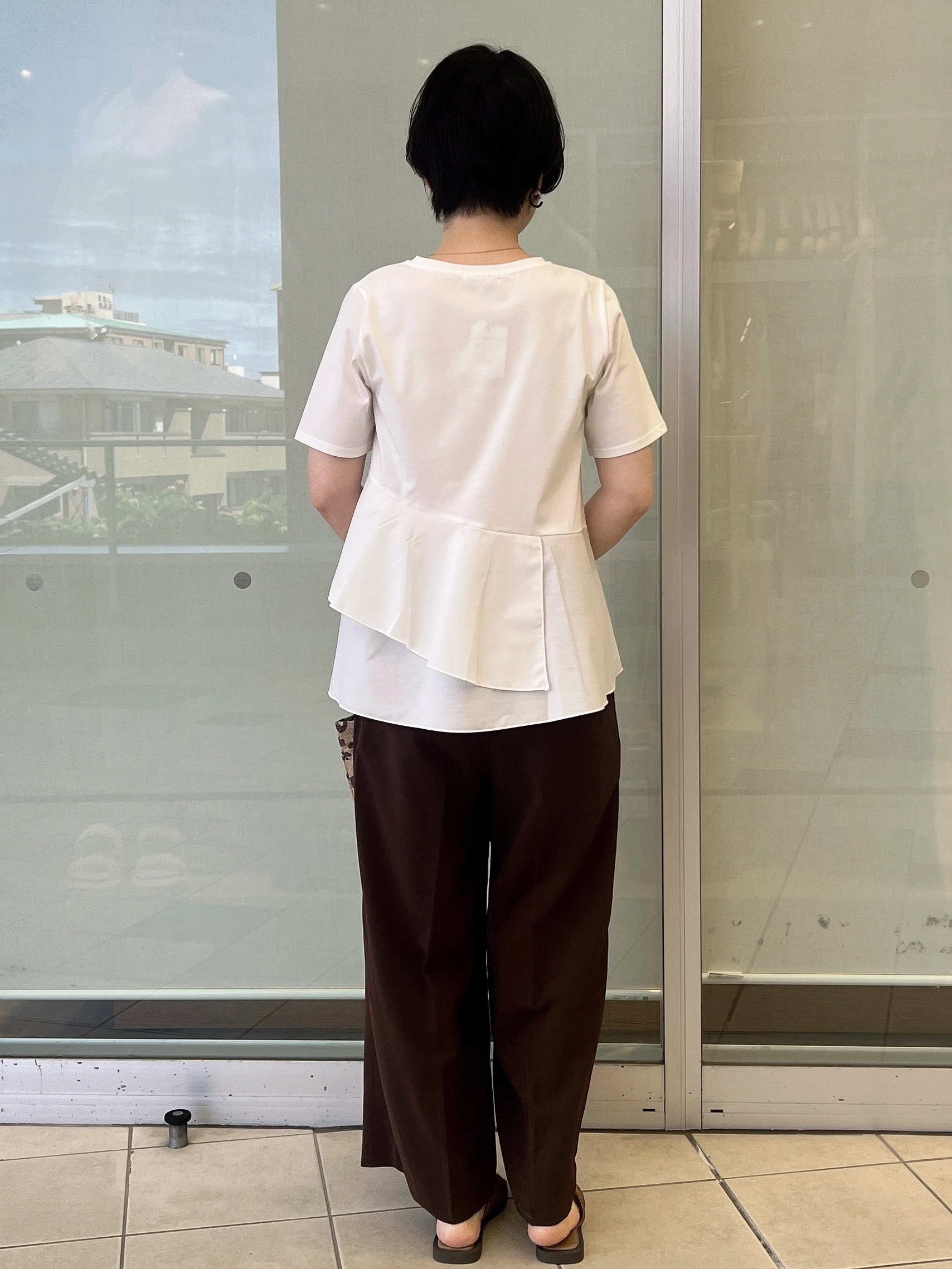 yo-koさんの「OPAQUE.CLIP｜ペプラムドッキングカットソー【洗濯機OK】」を使ったコーディネート